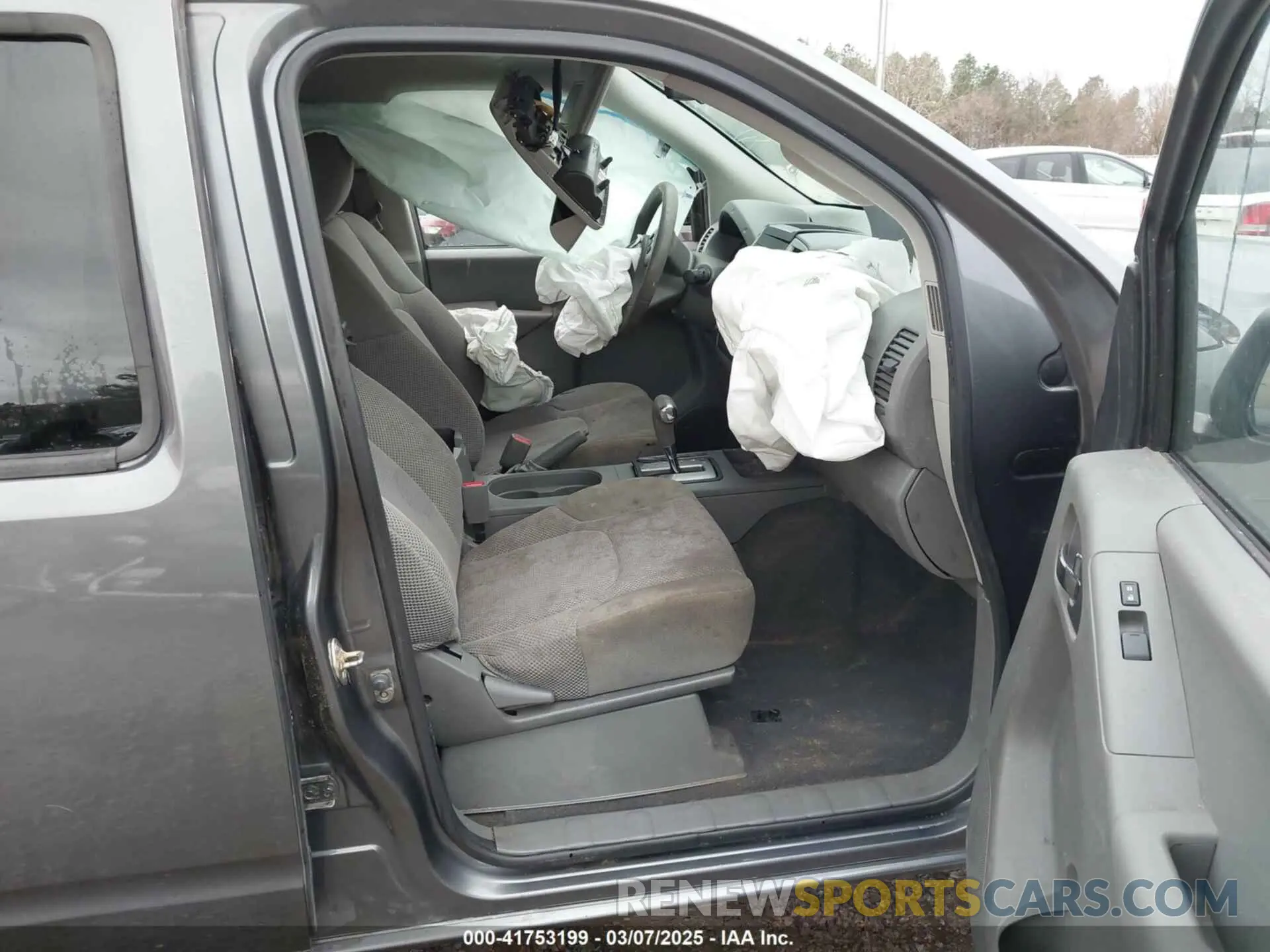 5 Photograph of a damaged car 1N6AD0ER1KN776088 NISSAN FRONTIER 2019