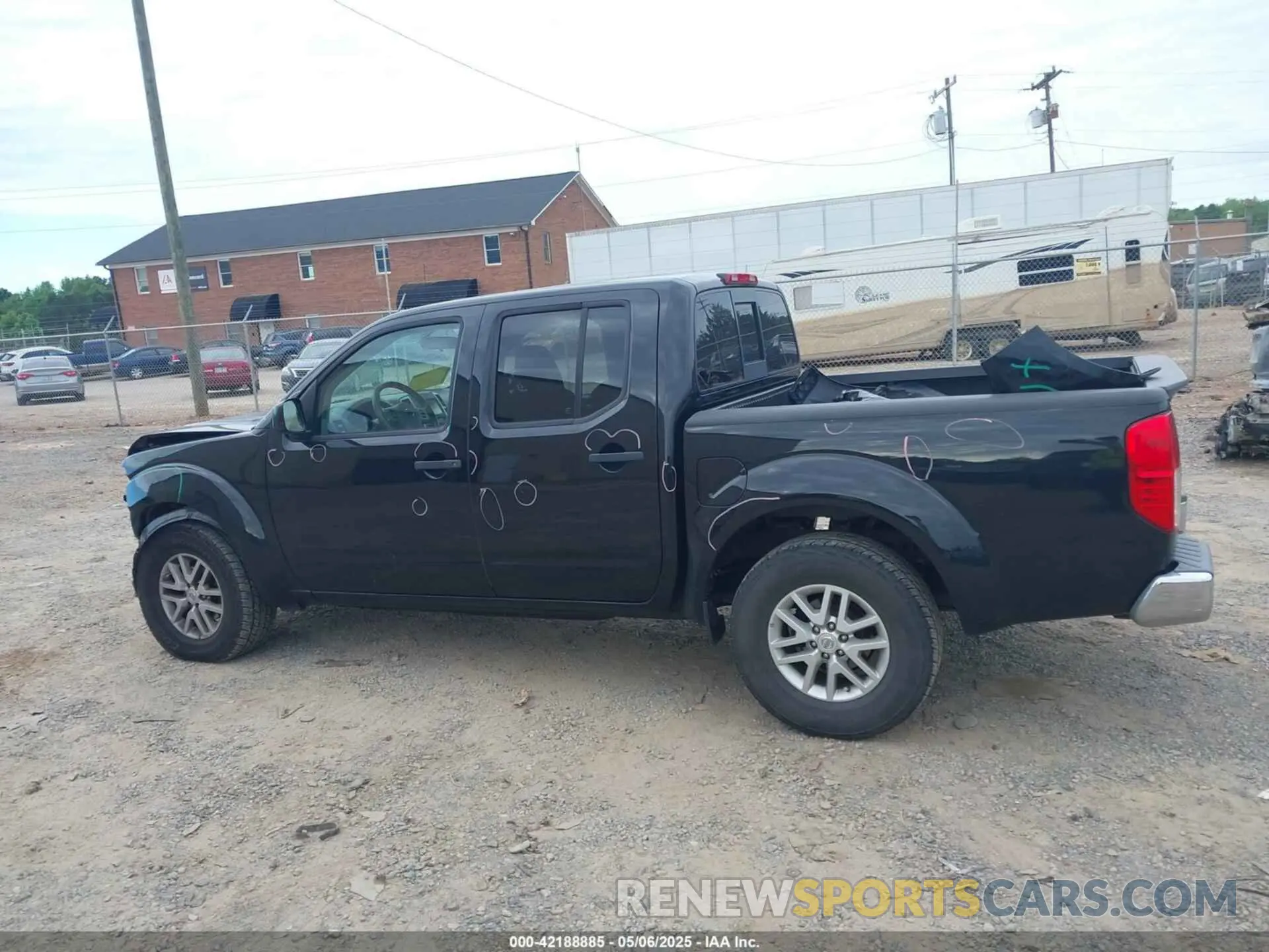 14 Photograph of a damaged car 1N6AD0ER1KN786247 NISSAN FRONTIER 2019