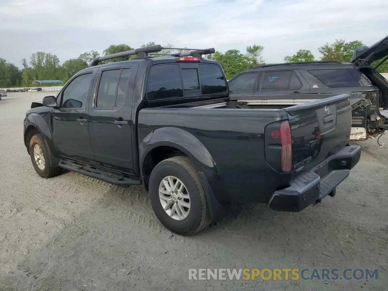 2 Photograph of a damaged car 1N6AD0ER1KN880015 NISSAN FRONTIER 2019