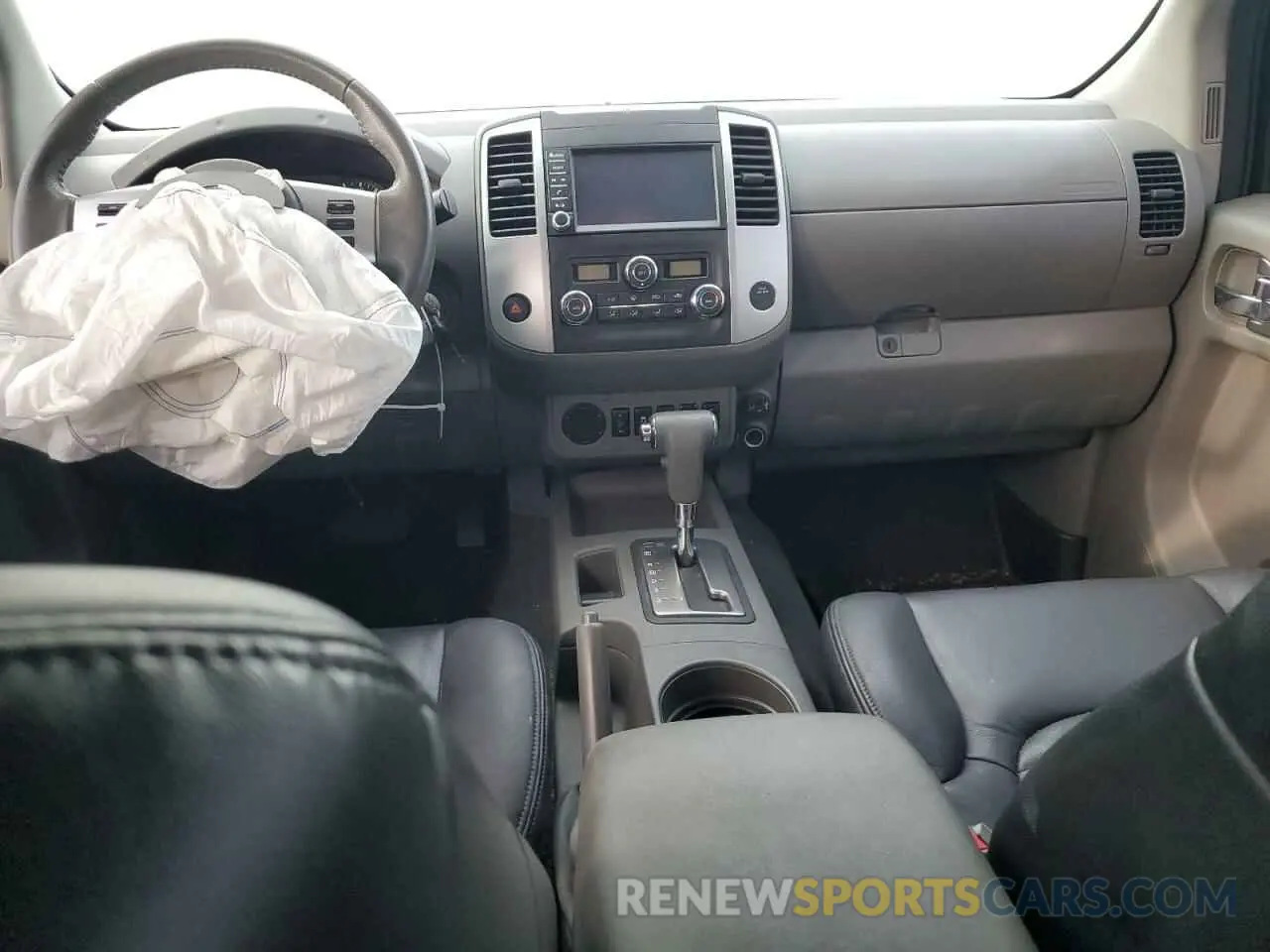 8 Photograph of a damaged car 1N6AD0ER1KN880015 NISSAN FRONTIER 2019