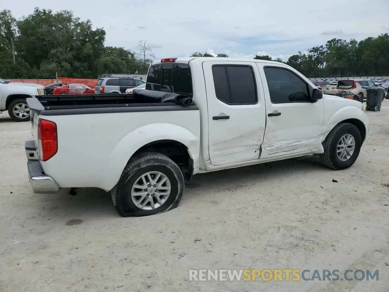 3 Photograph of a damaged car 1N6AD0ER2KN746937 NISSAN FRONTIER 2019