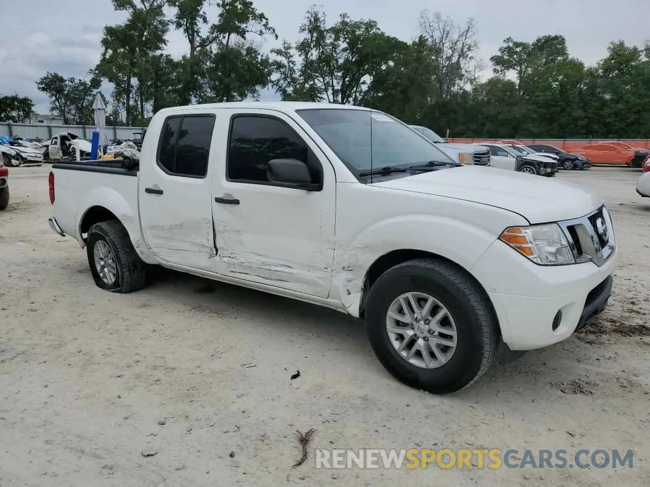 4 Photograph of a damaged car 1N6AD0ER2KN746937 NISSAN FRONTIER 2019