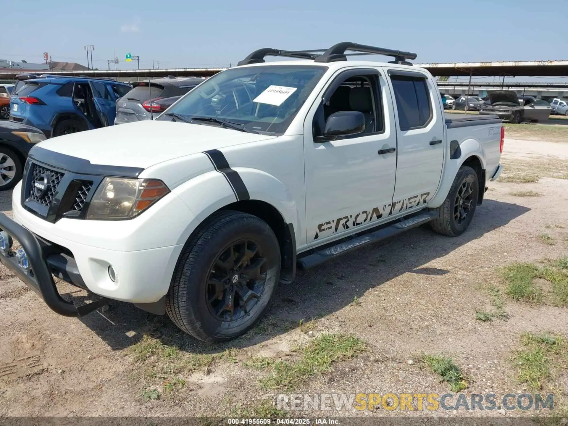 2 Photograph of a damaged car 1N6AD0ER2KN885286 NISSAN FRONTIER 2019
