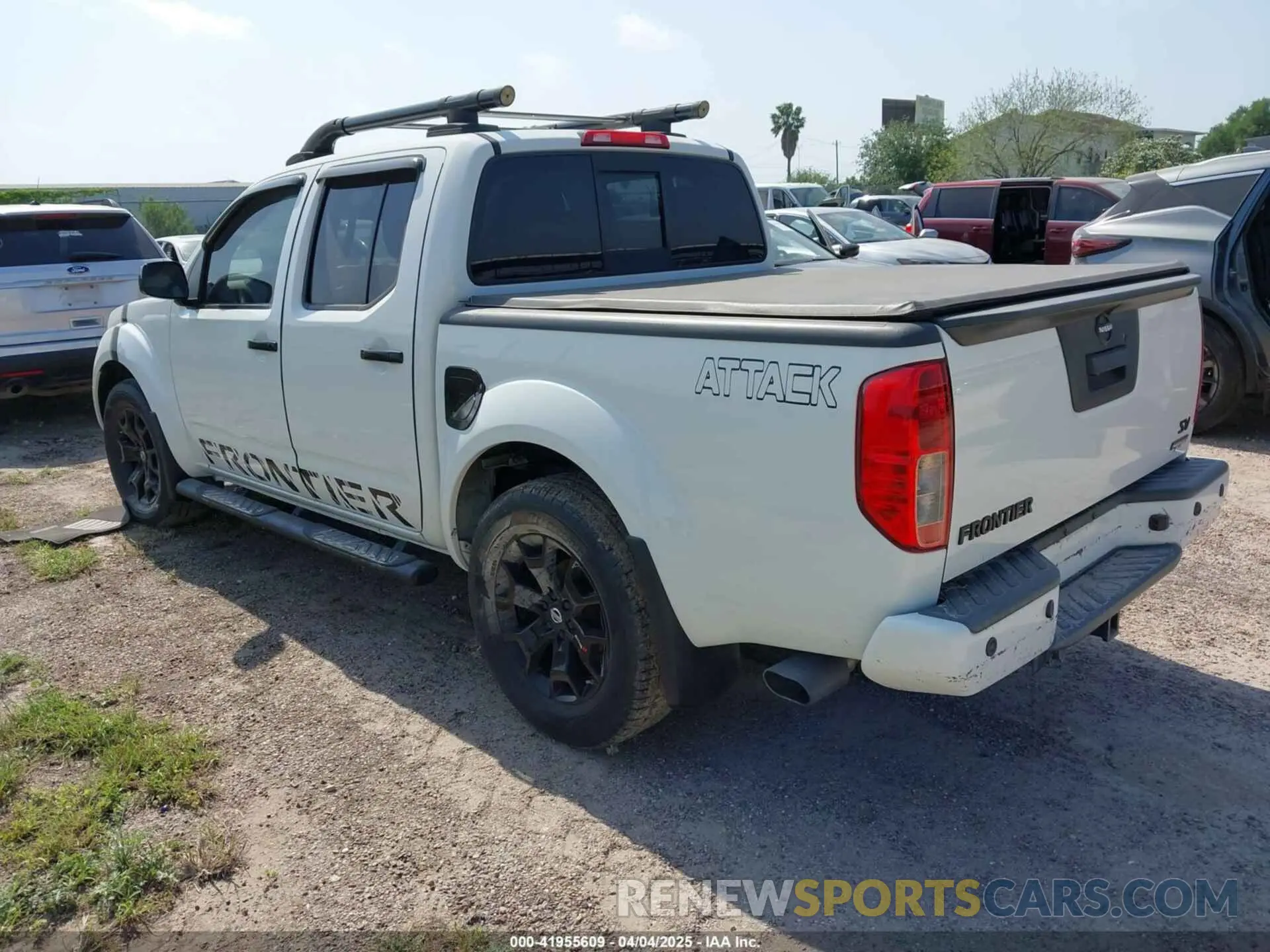 3 Photograph of a damaged car 1N6AD0ER2KN885286 NISSAN FRONTIER 2019