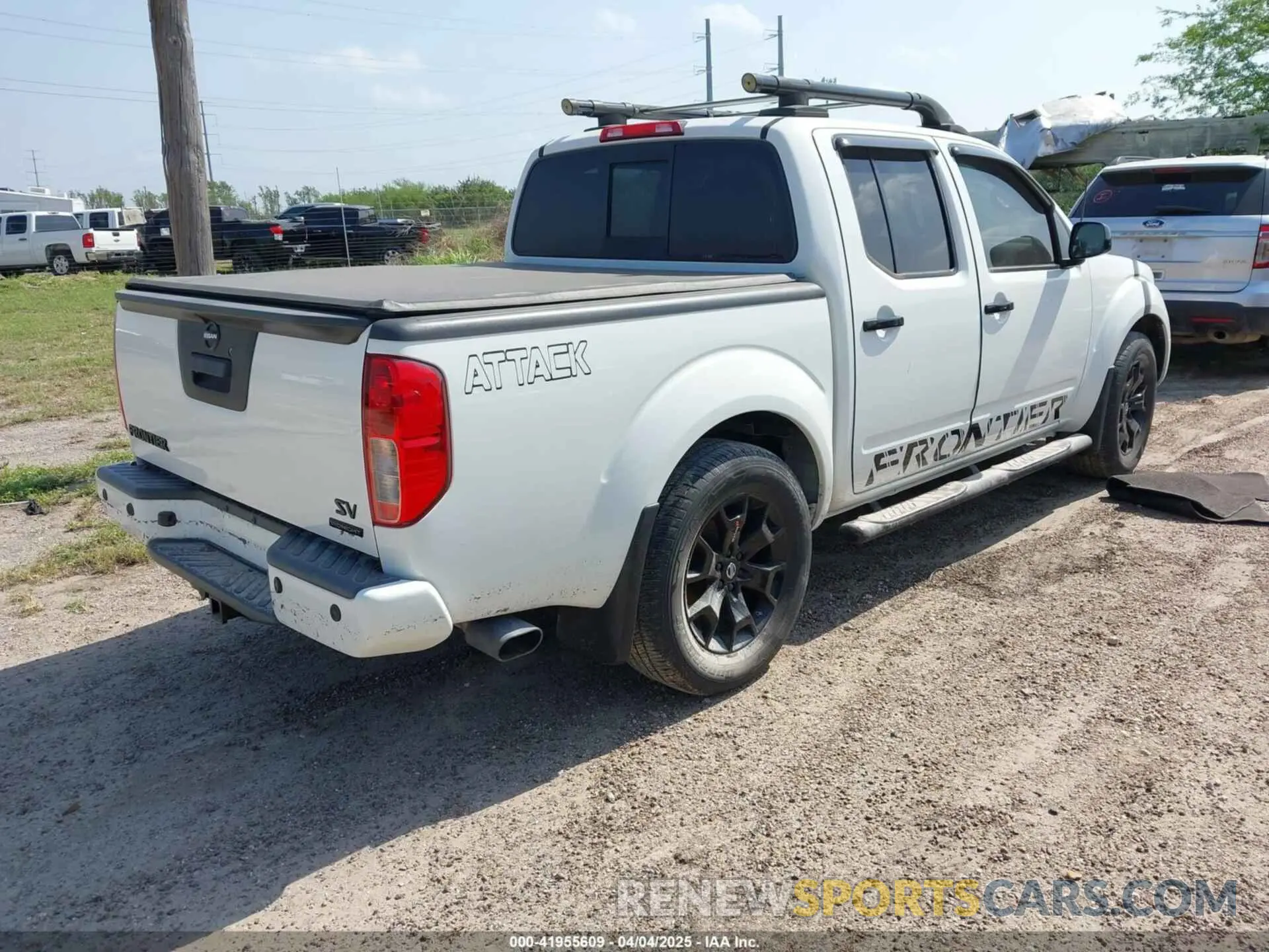 4 Photograph of a damaged car 1N6AD0ER2KN885286 NISSAN FRONTIER 2019