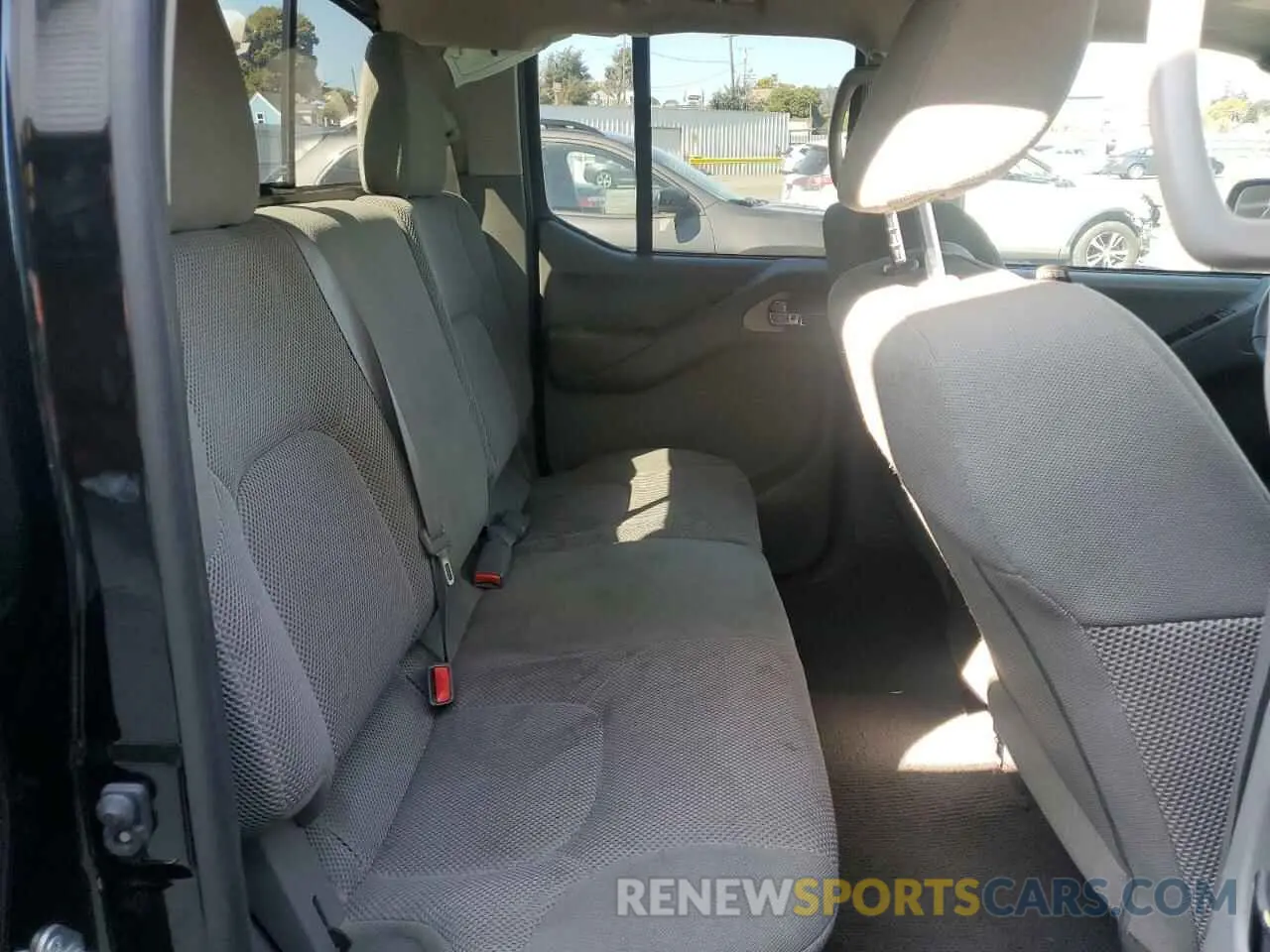 10 Photograph of a damaged car 1N6AD0ER3KN788999 NISSAN FRONTIER 2019