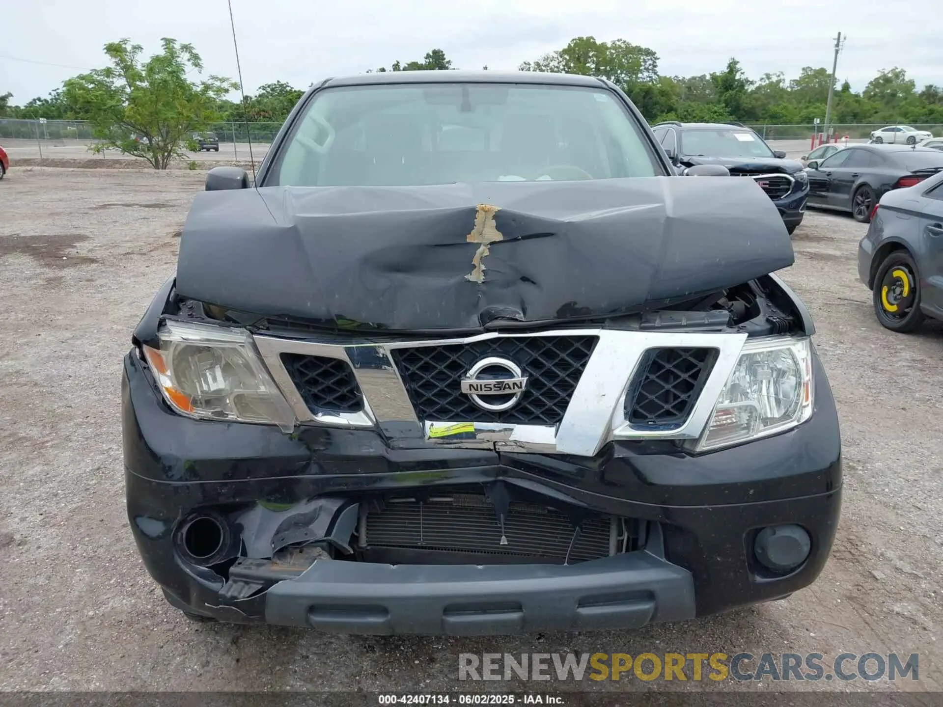 12 Photograph of a damaged car 1N6AD0ER4KN732134 NISSAN FRONTIER 2019