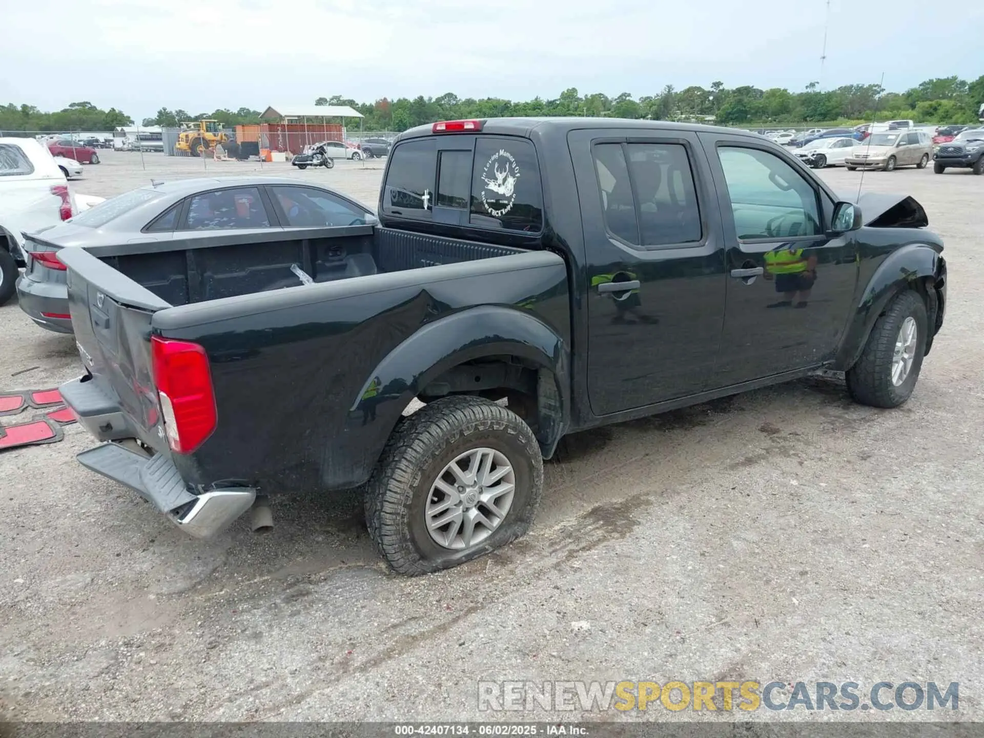 4 Photograph of a damaged car 1N6AD0ER4KN732134 NISSAN FRONTIER 2019