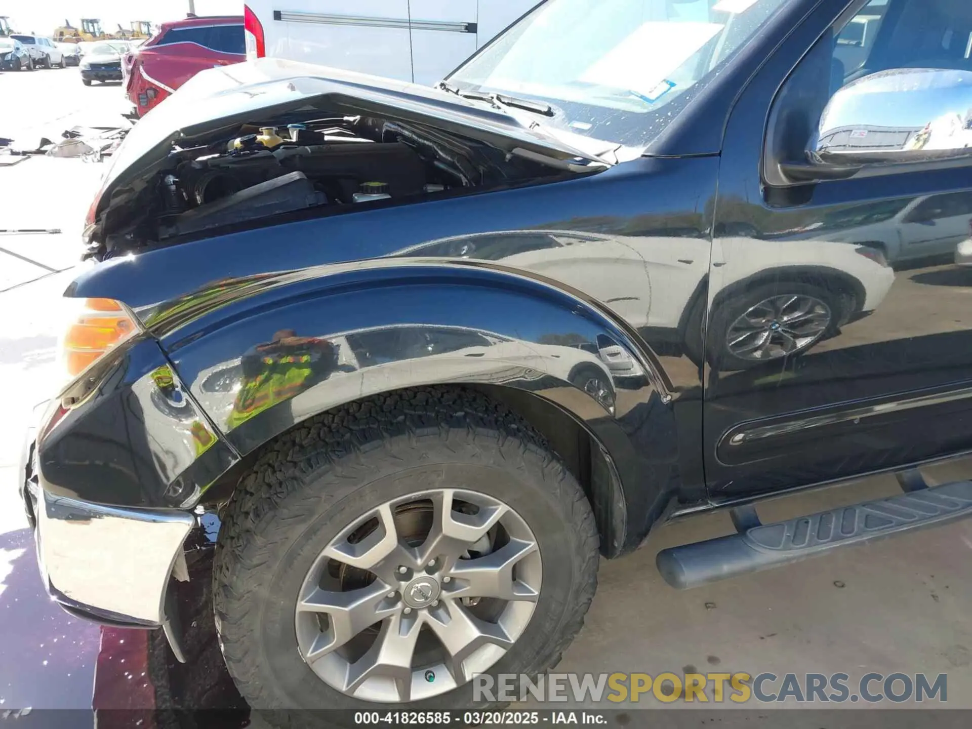 18 Photograph of a damaged car 1N6AD0ER4KN736474 NISSAN FRONTIER 2019