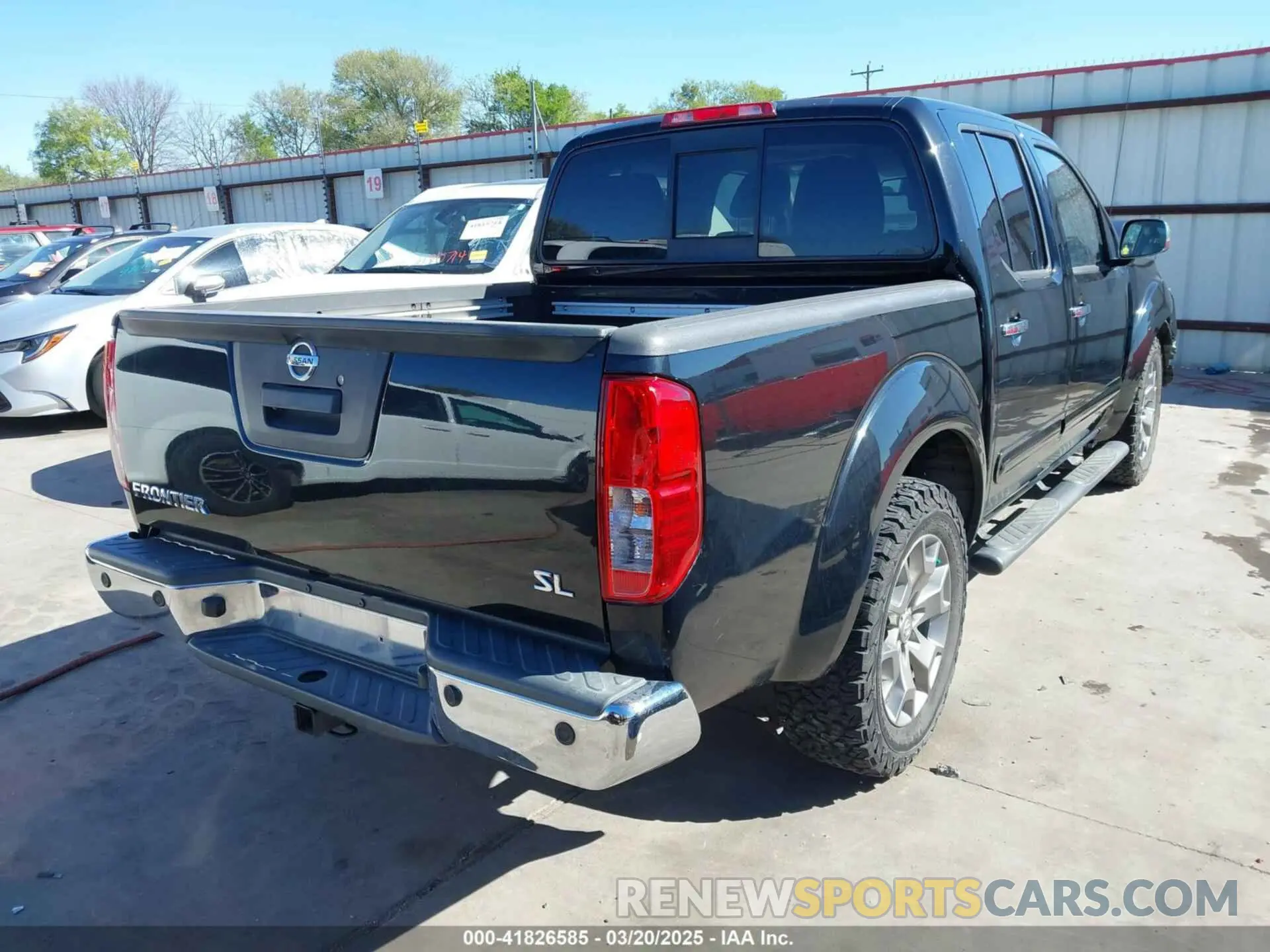 4 Photograph of a damaged car 1N6AD0ER4KN736474 NISSAN FRONTIER 2019