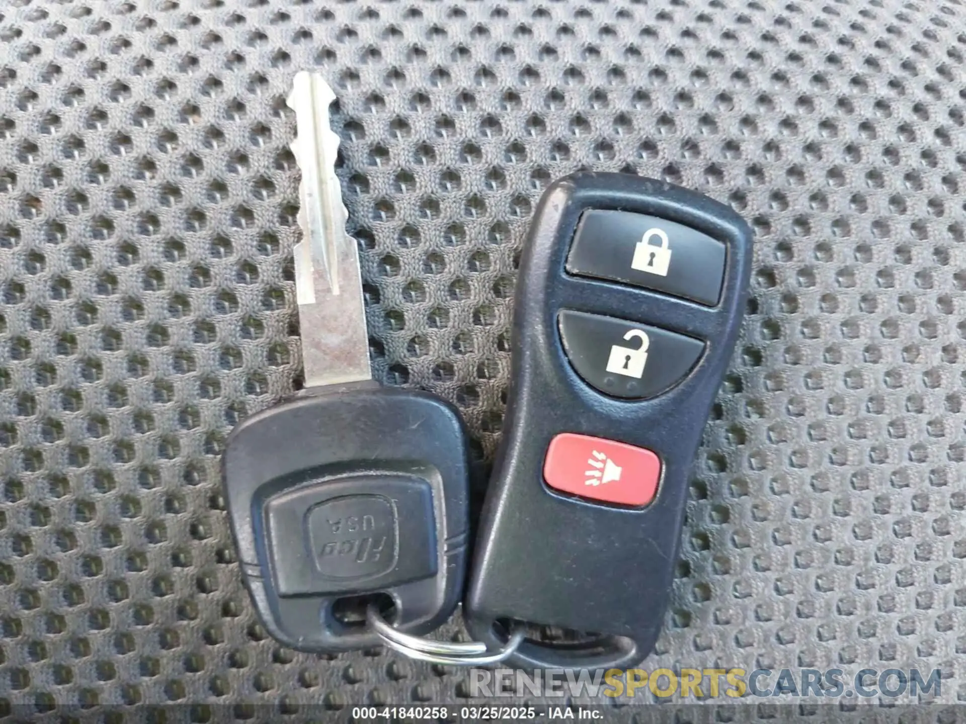 11 Photograph of a damaged car 1N6AD0ER4KN767112 NISSAN FRONTIER 2019