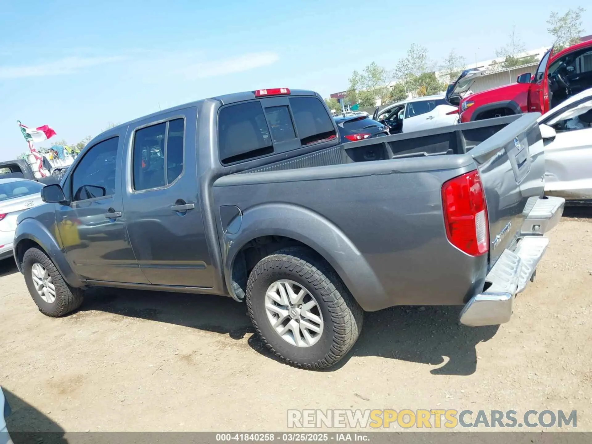 14 Photograph of a damaged car 1N6AD0ER4KN767112 NISSAN FRONTIER 2019