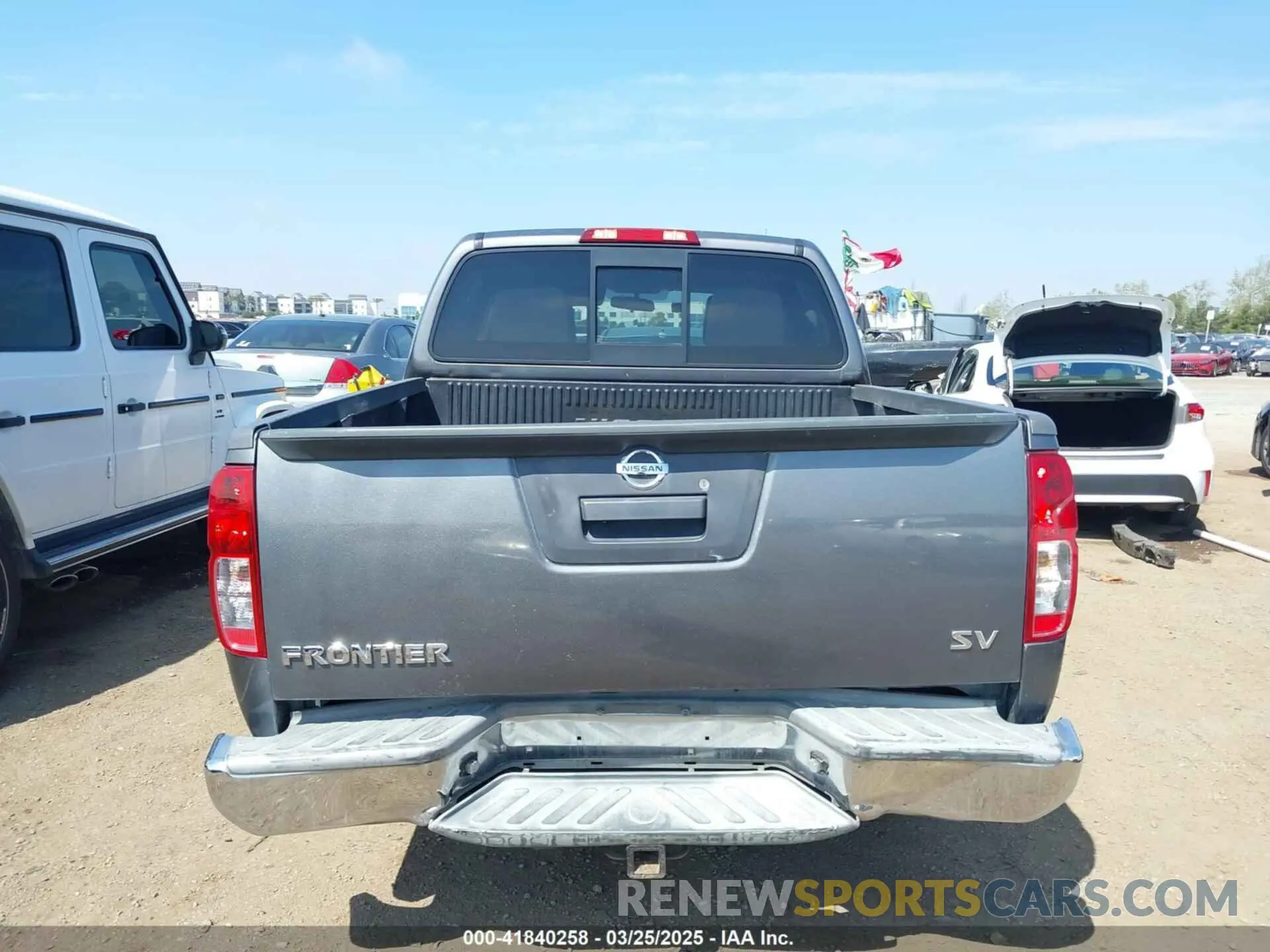 6 Photograph of a damaged car 1N6AD0ER4KN767112 NISSAN FRONTIER 2019