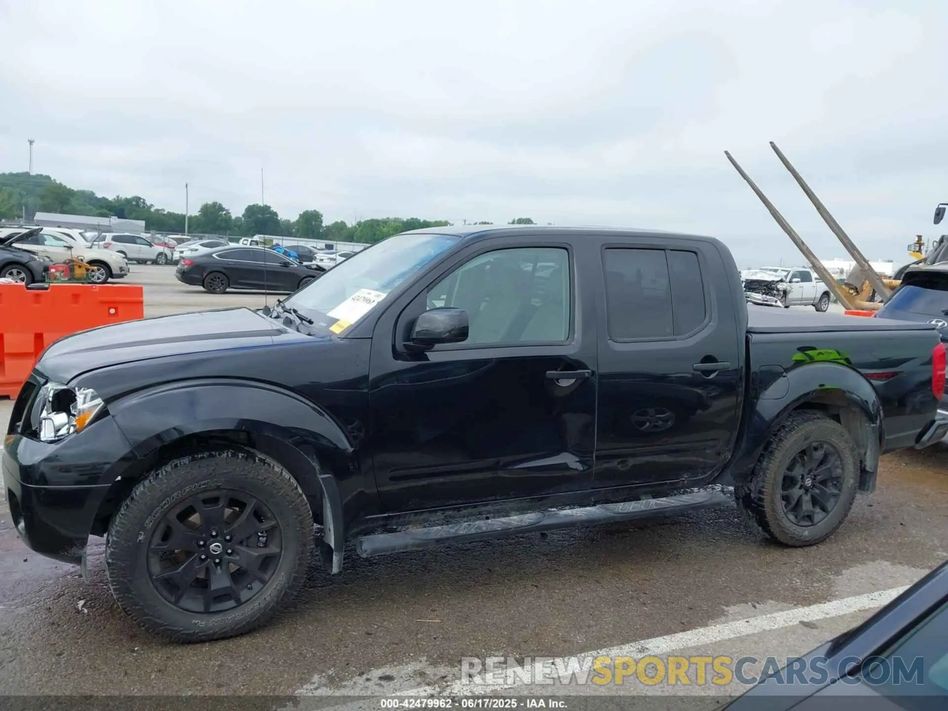 14 Photograph of a damaged car 1N6AD0ER5KN797638 NISSAN FRONTIER 2019