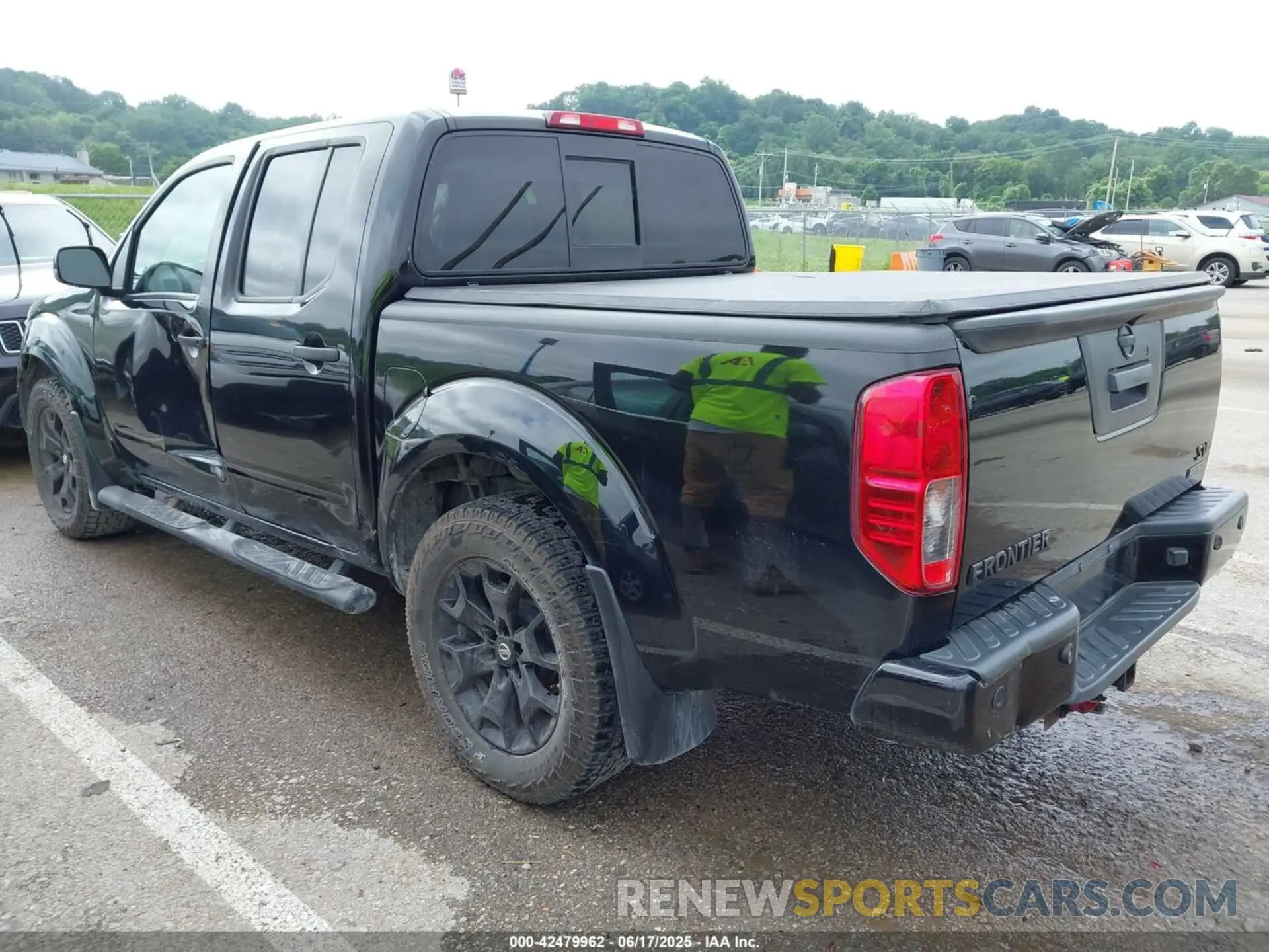 3 Photograph of a damaged car 1N6AD0ER5KN797638 NISSAN FRONTIER 2019