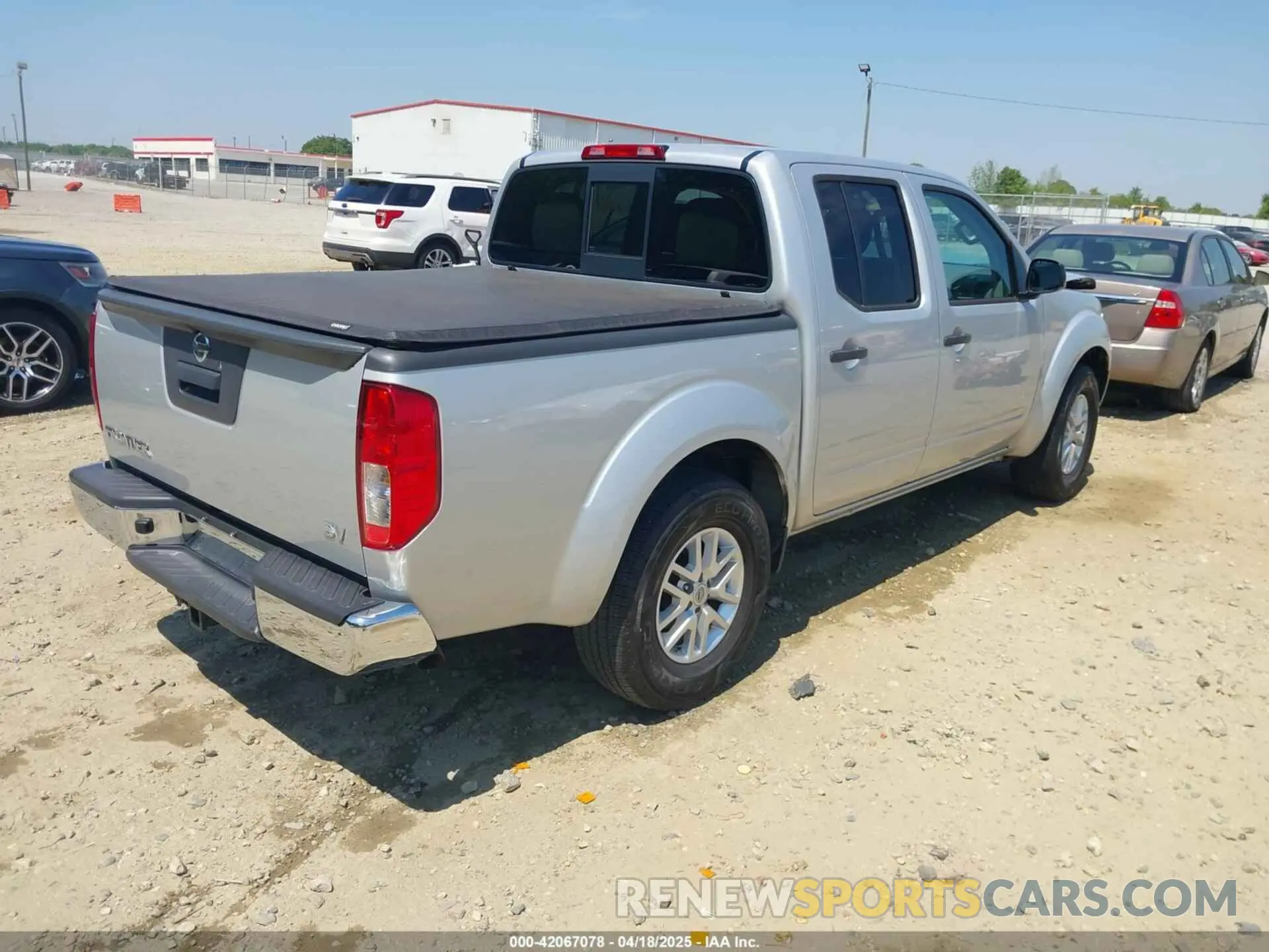 4 Photograph of a damaged car 1N6AD0ER6KN727579 NISSAN FRONTIER 2019