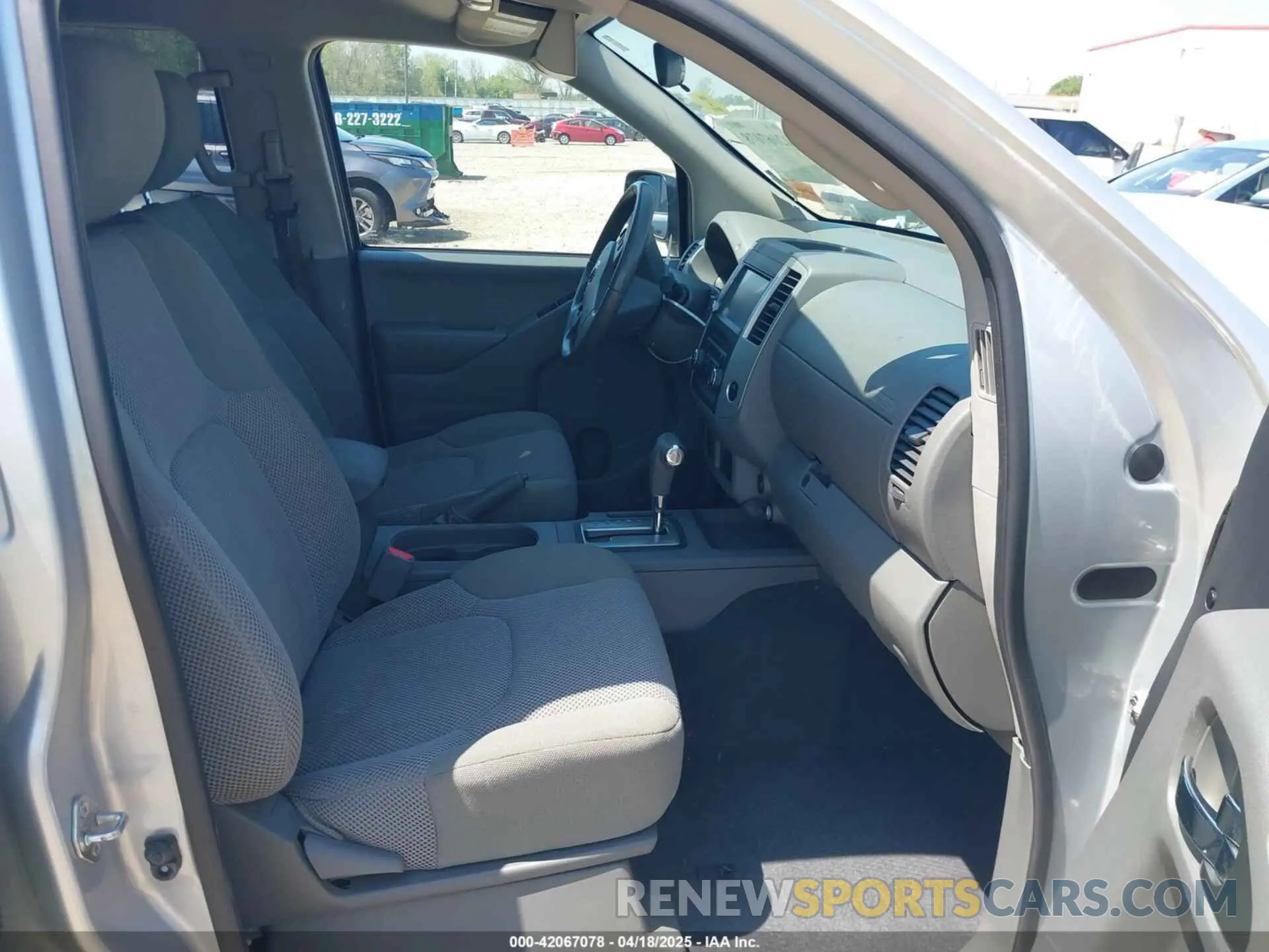 5 Photograph of a damaged car 1N6AD0ER6KN727579 NISSAN FRONTIER 2019