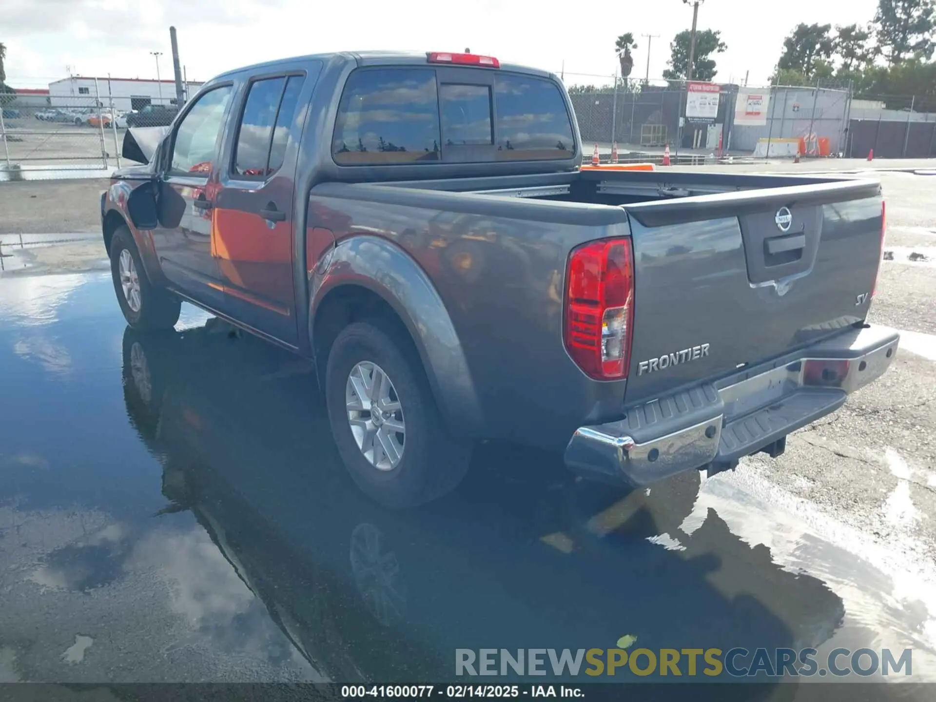 3 Photograph of a damaged car 1N6AD0ER6KN778726 NISSAN FRONTIER 2019