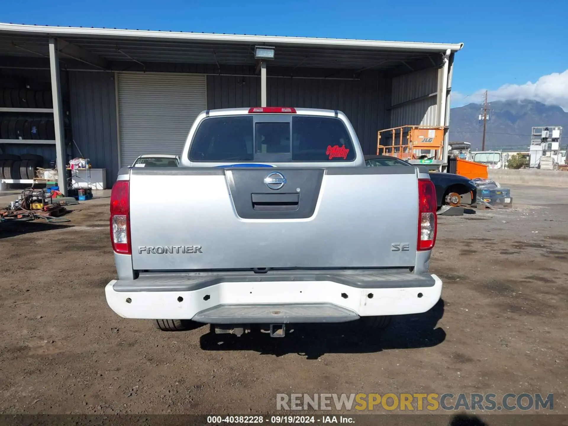 16 Photograph of a damaged car 1N6AD0ER7KN785779 NISSAN FRONTIER 2019