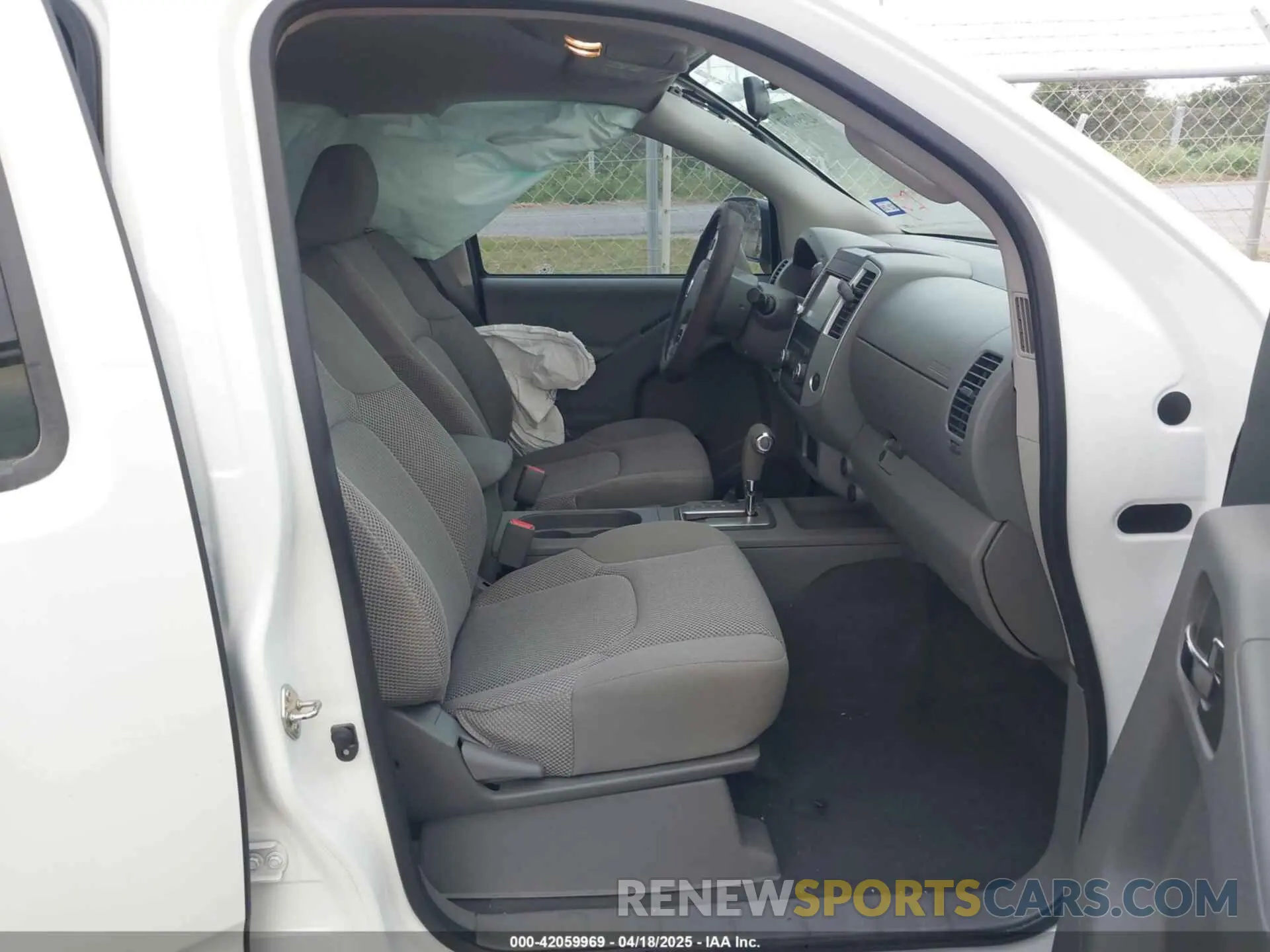 5 Photograph of a damaged car 1N6AD0ER7KN789881 NISSAN FRONTIER 2019