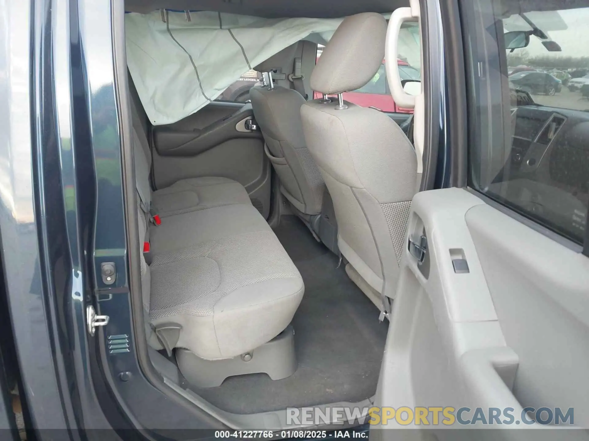 8 Photograph of a damaged car 1N6AD0ER7KN883551 NISSAN FRONTIER 2019