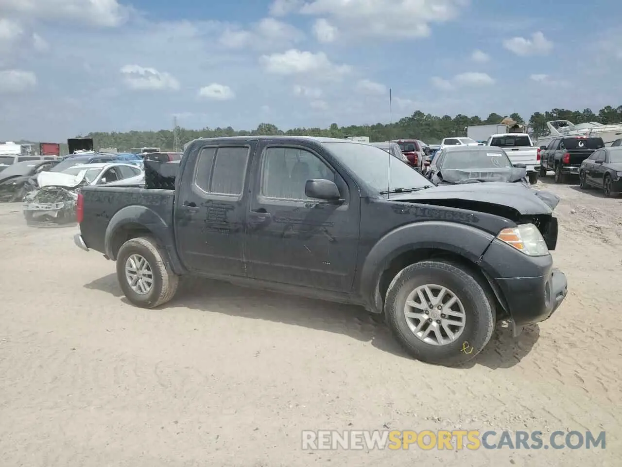 4 Photograph of a damaged car 1N6AD0ER8KN738468 NISSAN FRONTIER 2019
