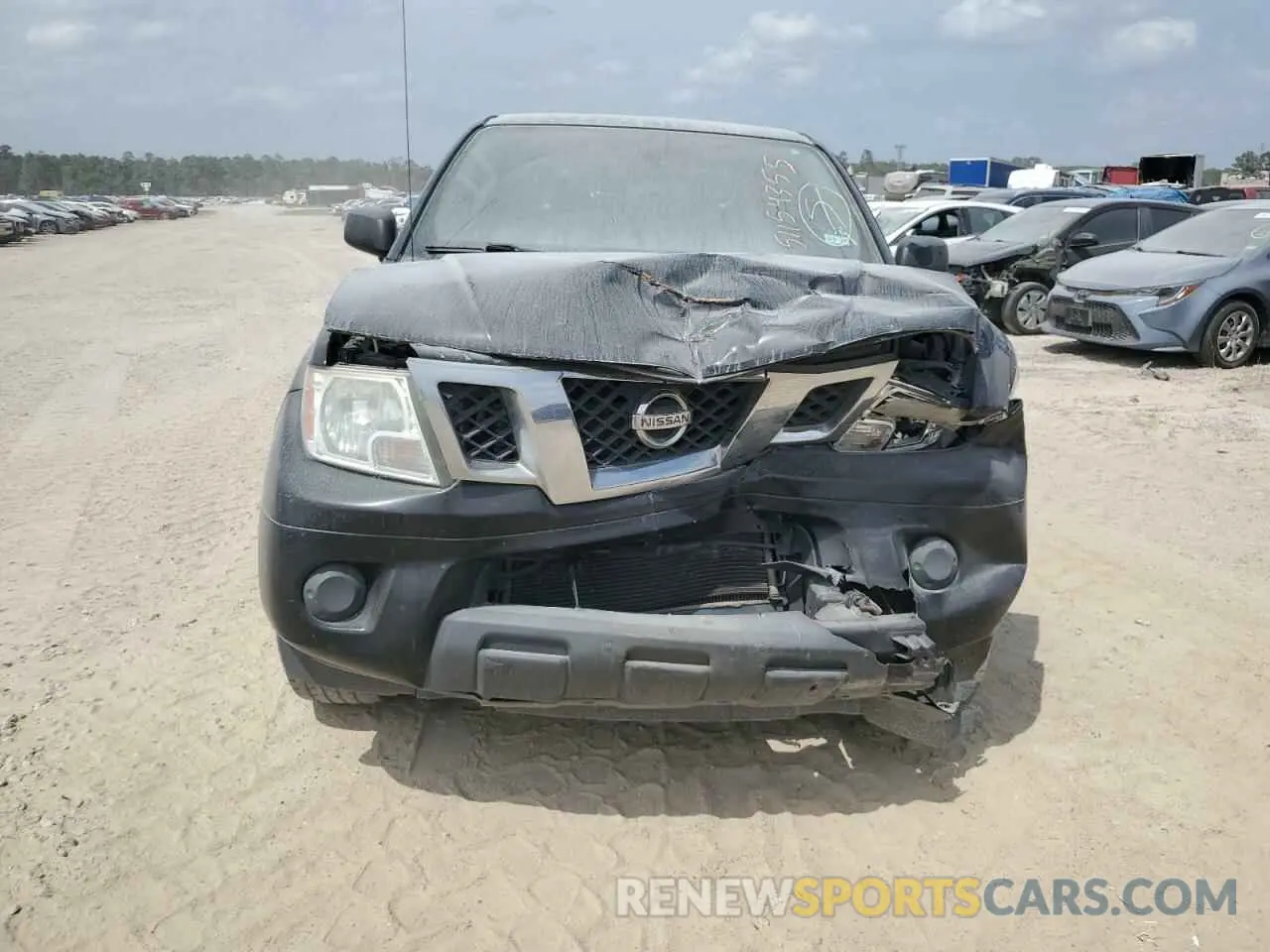 5 Photograph of a damaged car 1N6AD0ER8KN738468 NISSAN FRONTIER 2019