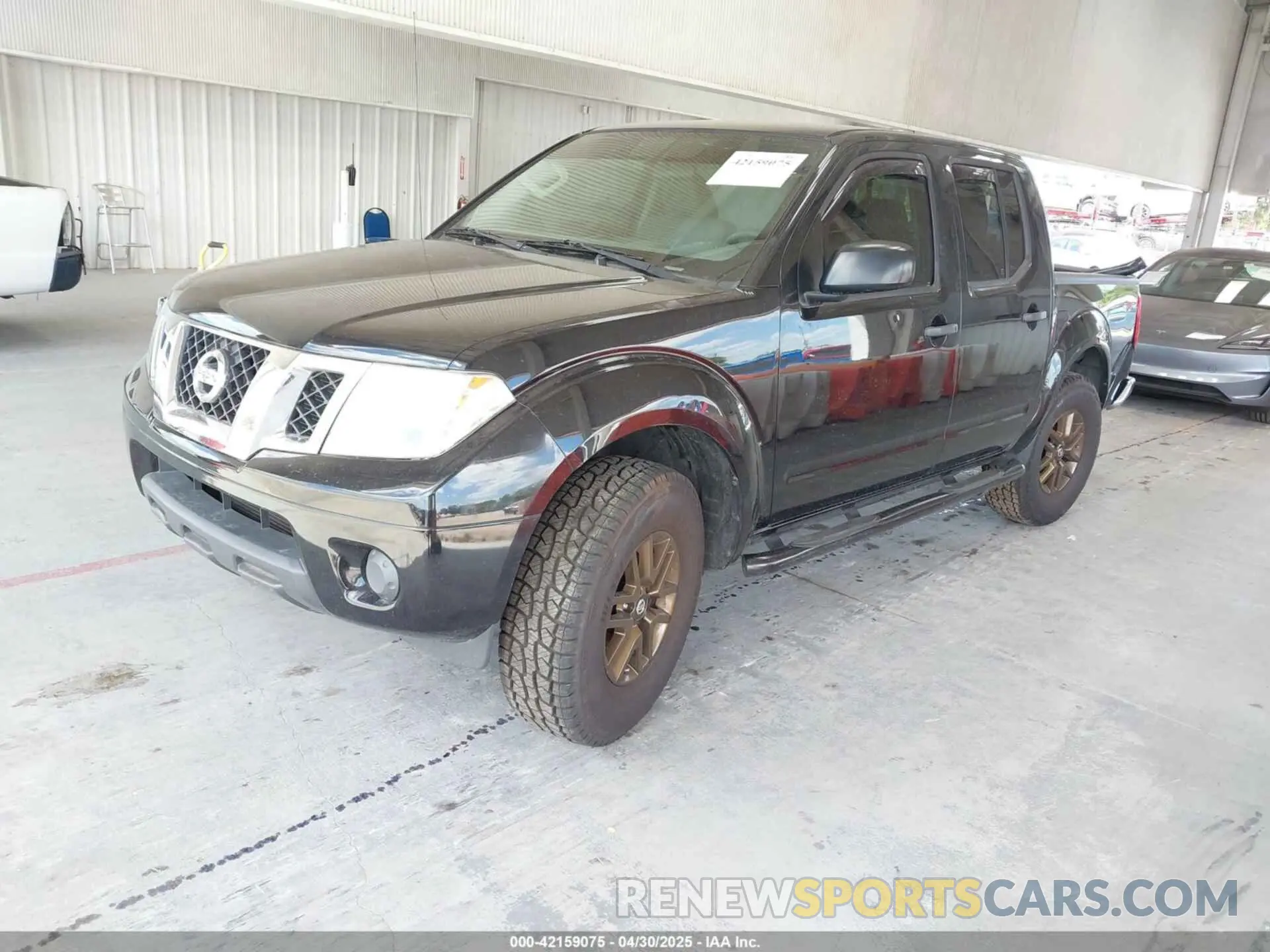 2 Photograph of a damaged car 1N6AD0ER8KN796998 NISSAN FRONTIER 2019