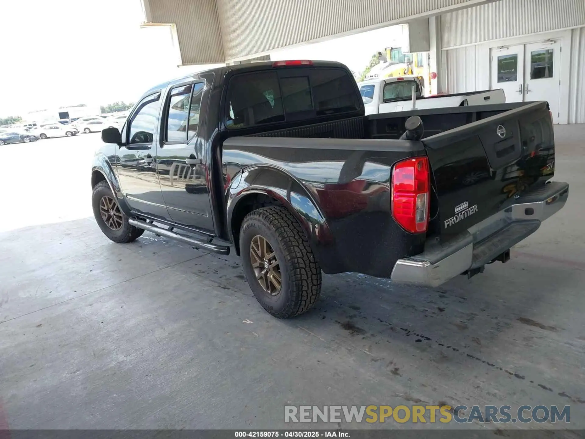 3 Photograph of a damaged car 1N6AD0ER8KN796998 NISSAN FRONTIER 2019