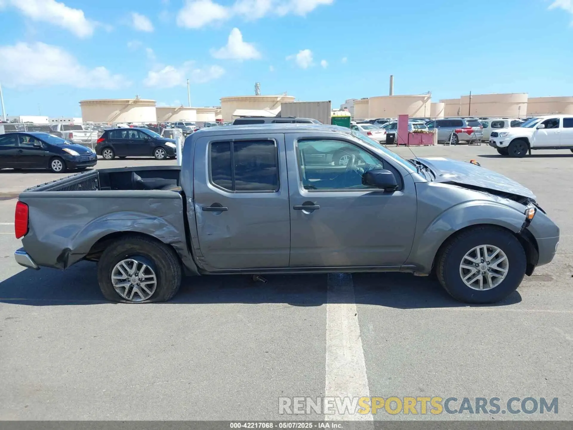 14 Photograph of a damaged car 1N6AD0ER8KN873773 NISSAN FRONTIER 2019