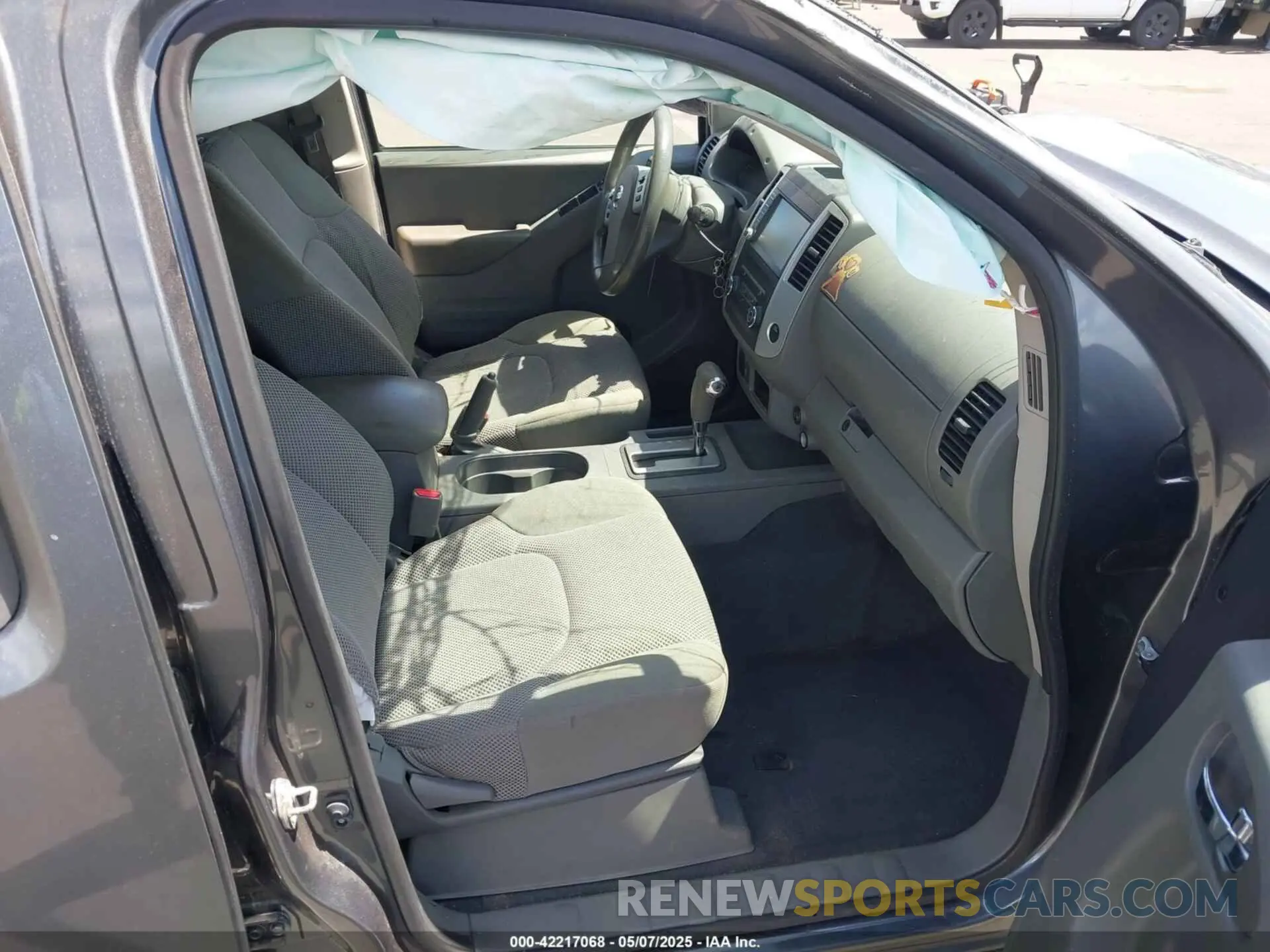 5 Photograph of a damaged car 1N6AD0ER8KN873773 NISSAN FRONTIER 2019