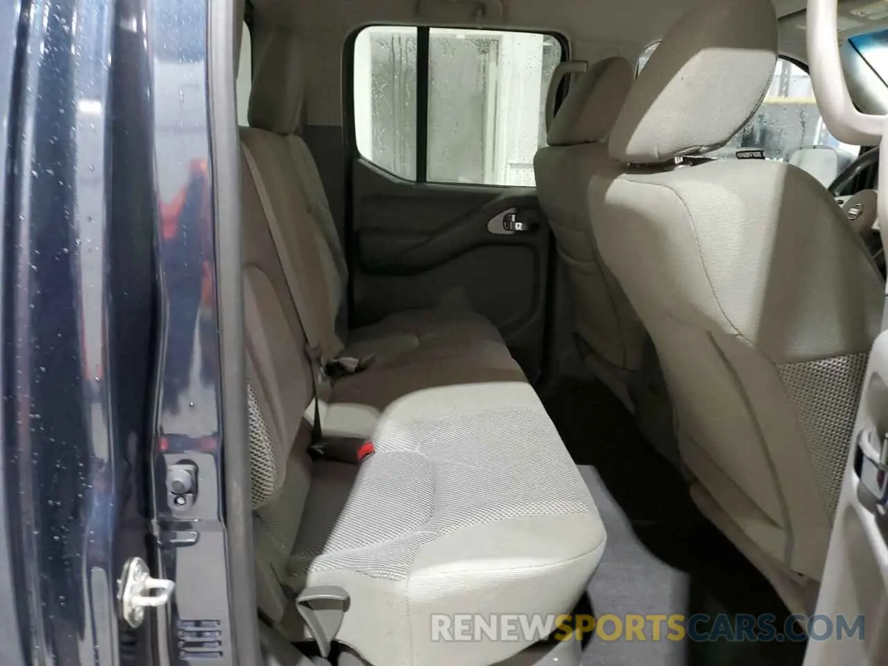 10 Photograph of a damaged car 1N6AD0ER9KN709982 NISSAN FRONTIER 2019