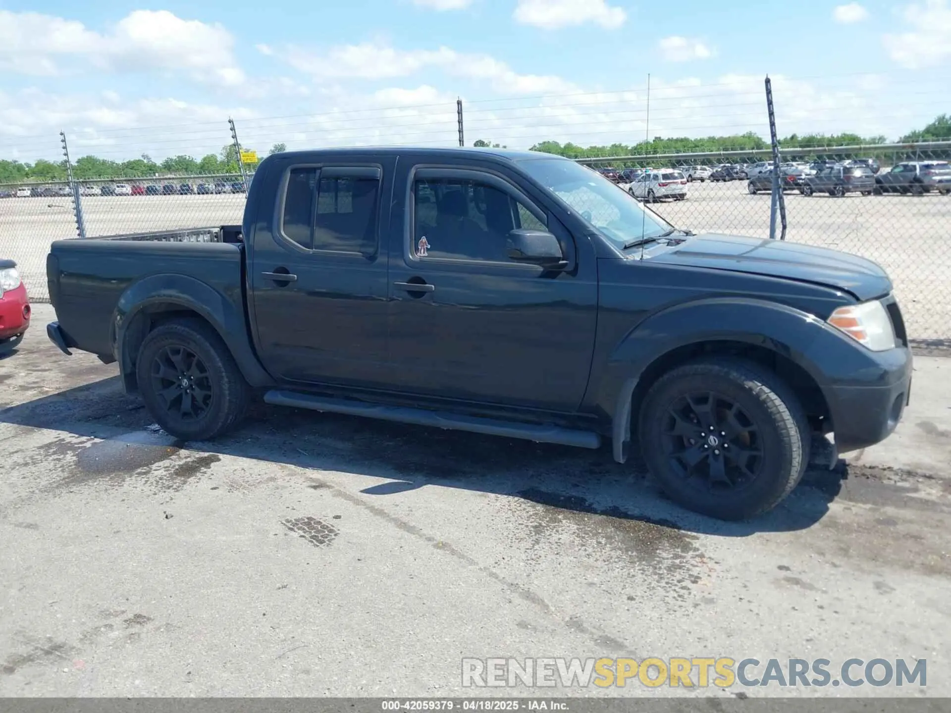 13 Photograph of a damaged car 1N6AD0ER9KN710985 NISSAN FRONTIER 2019