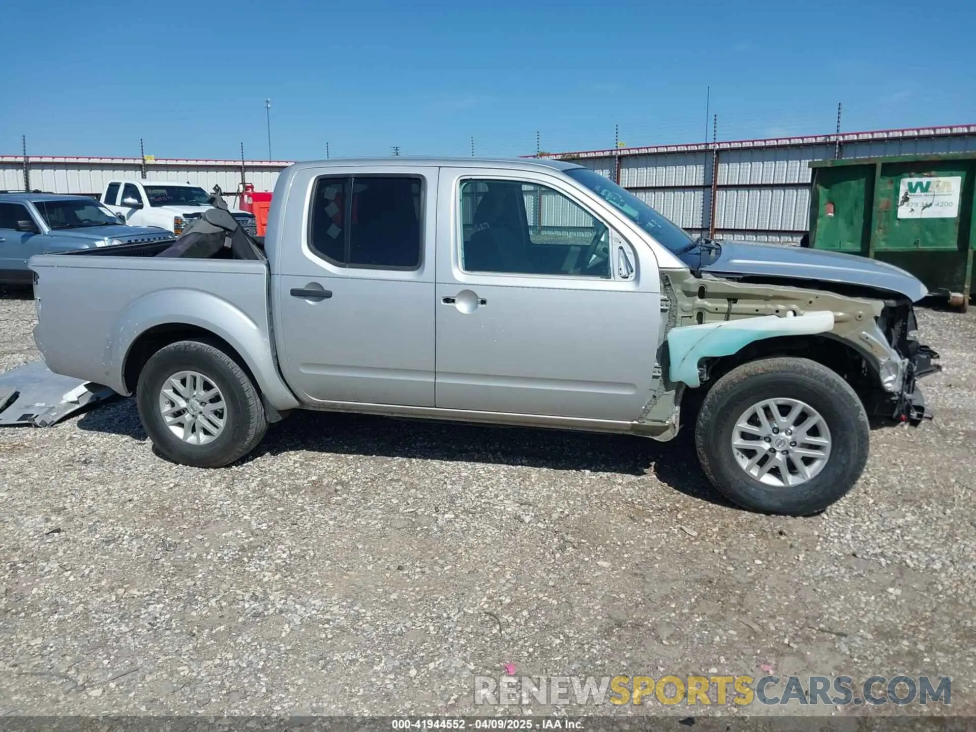 14 Photograph of a damaged car 1N6AD0ER9KN726166 NISSAN FRONTIER 2019