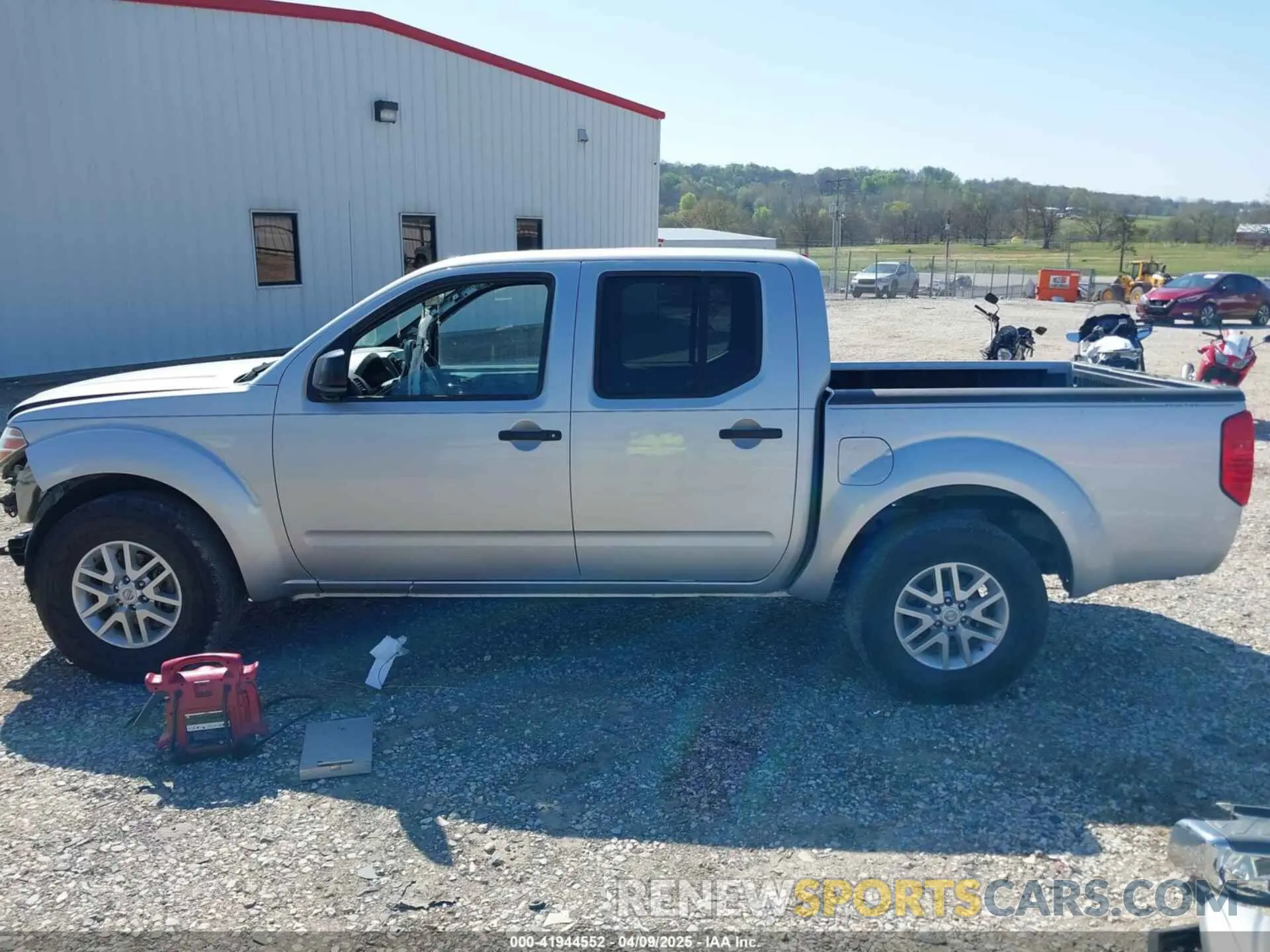 15 Photograph of a damaged car 1N6AD0ER9KN726166 NISSAN FRONTIER 2019