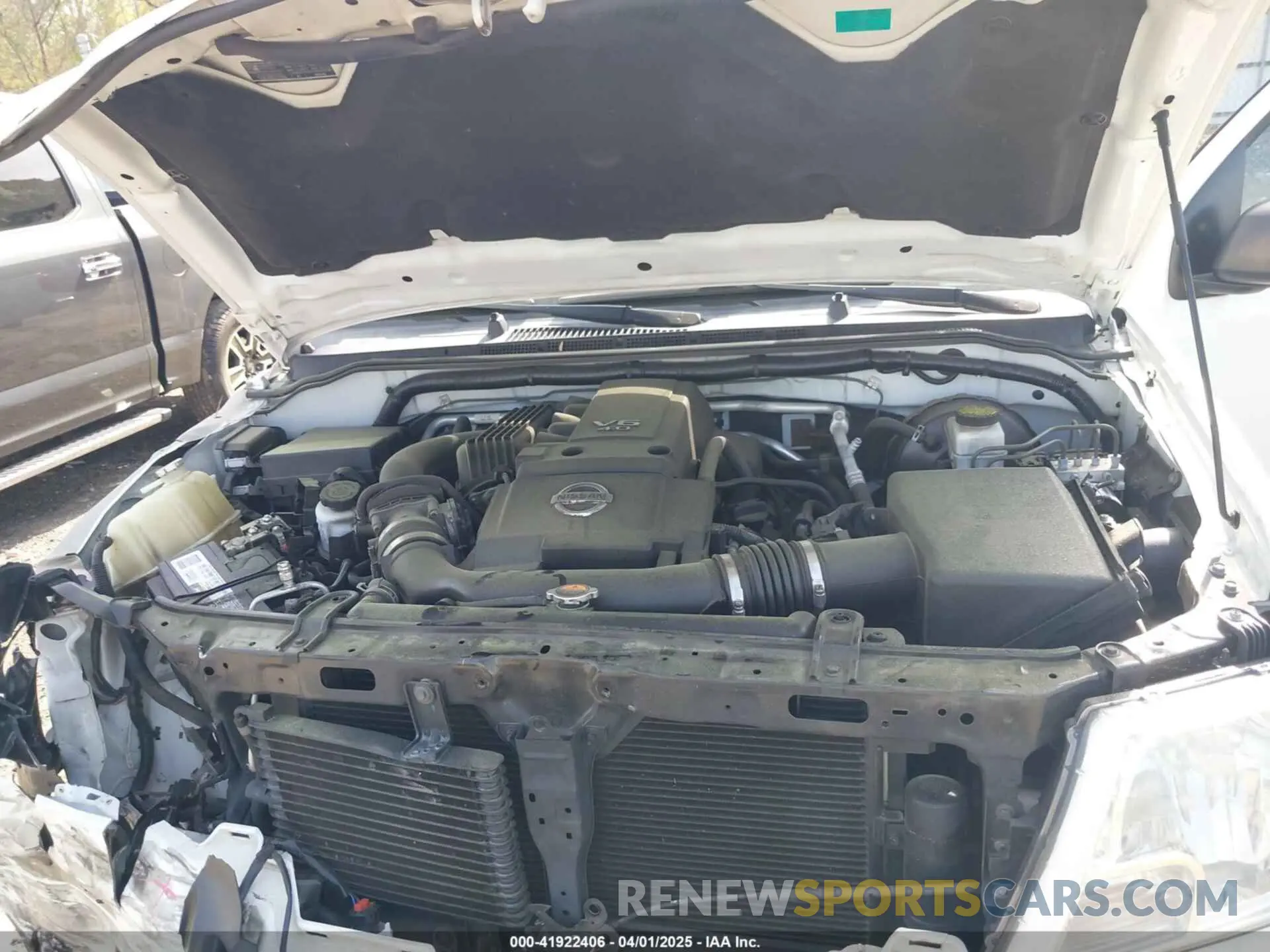 10 Photograph of a damaged car 1N6AD0ER9KN776520 NISSAN FRONTIER 2019