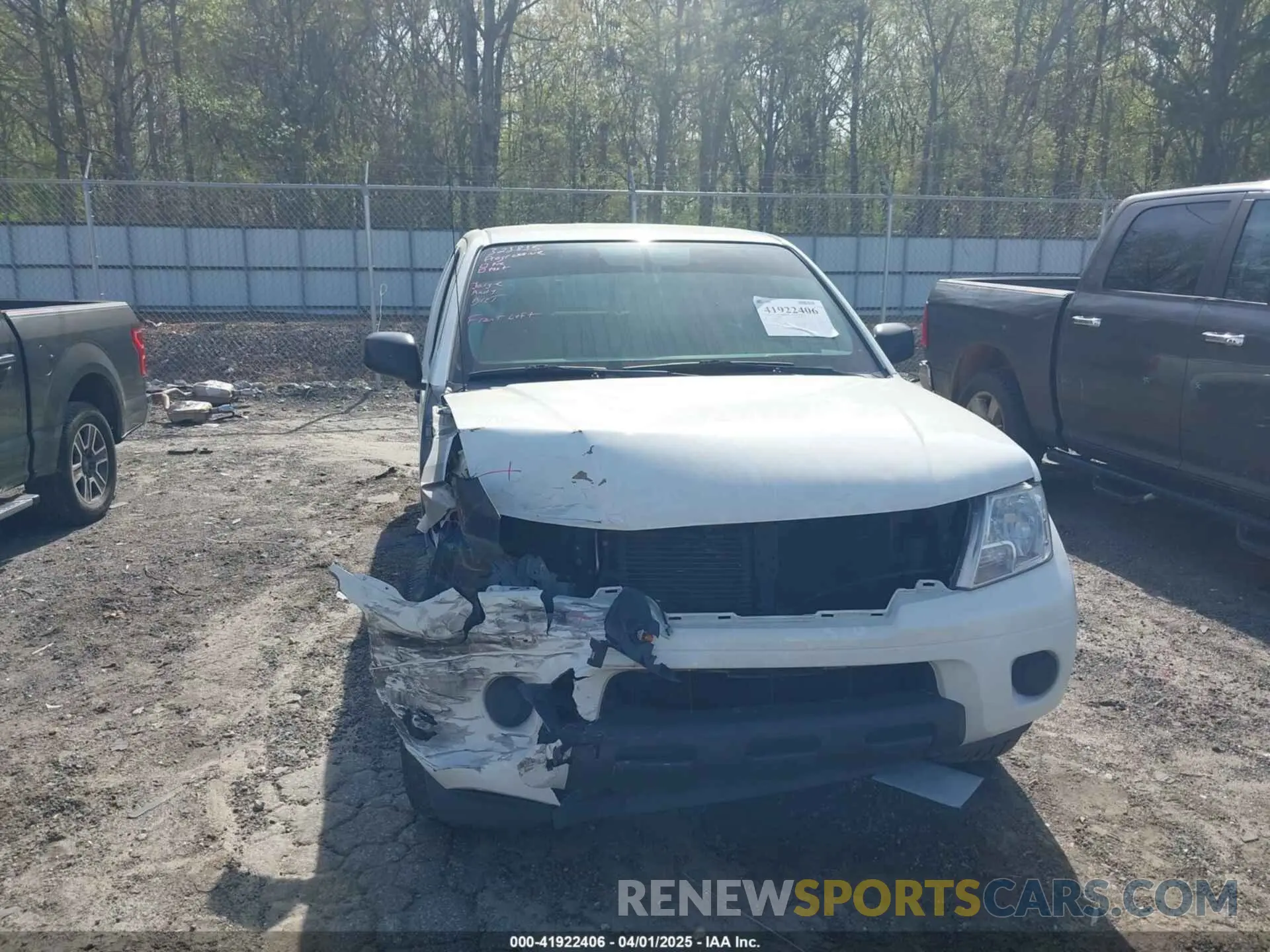 12 Photograph of a damaged car 1N6AD0ER9KN776520 NISSAN FRONTIER 2019