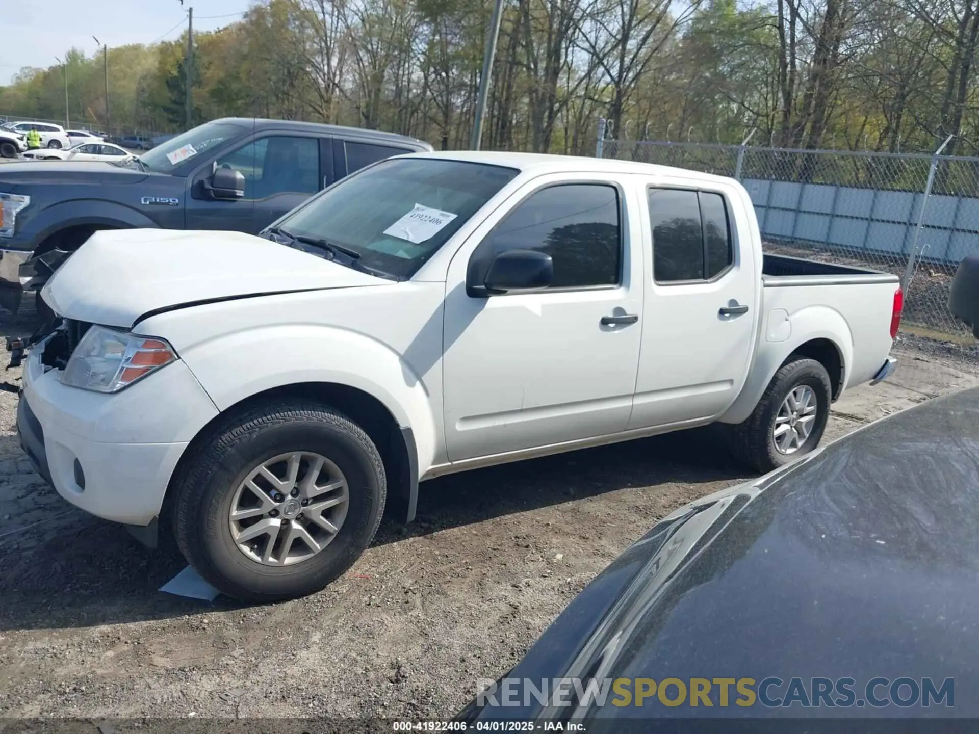 14 Photograph of a damaged car 1N6AD0ER9KN776520 NISSAN FRONTIER 2019