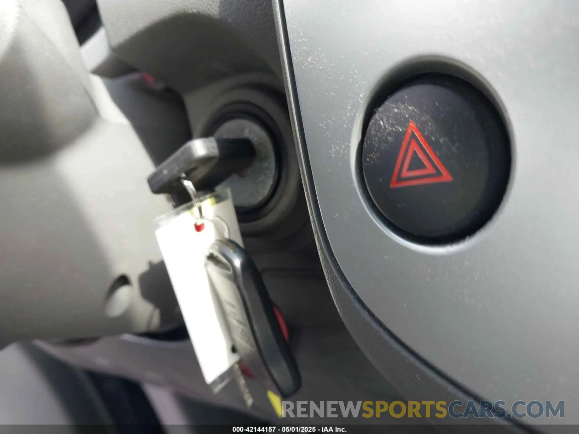 11 Photograph of a damaged car 1N6AD0ER9KN776713 NISSAN FRONTIER 2019