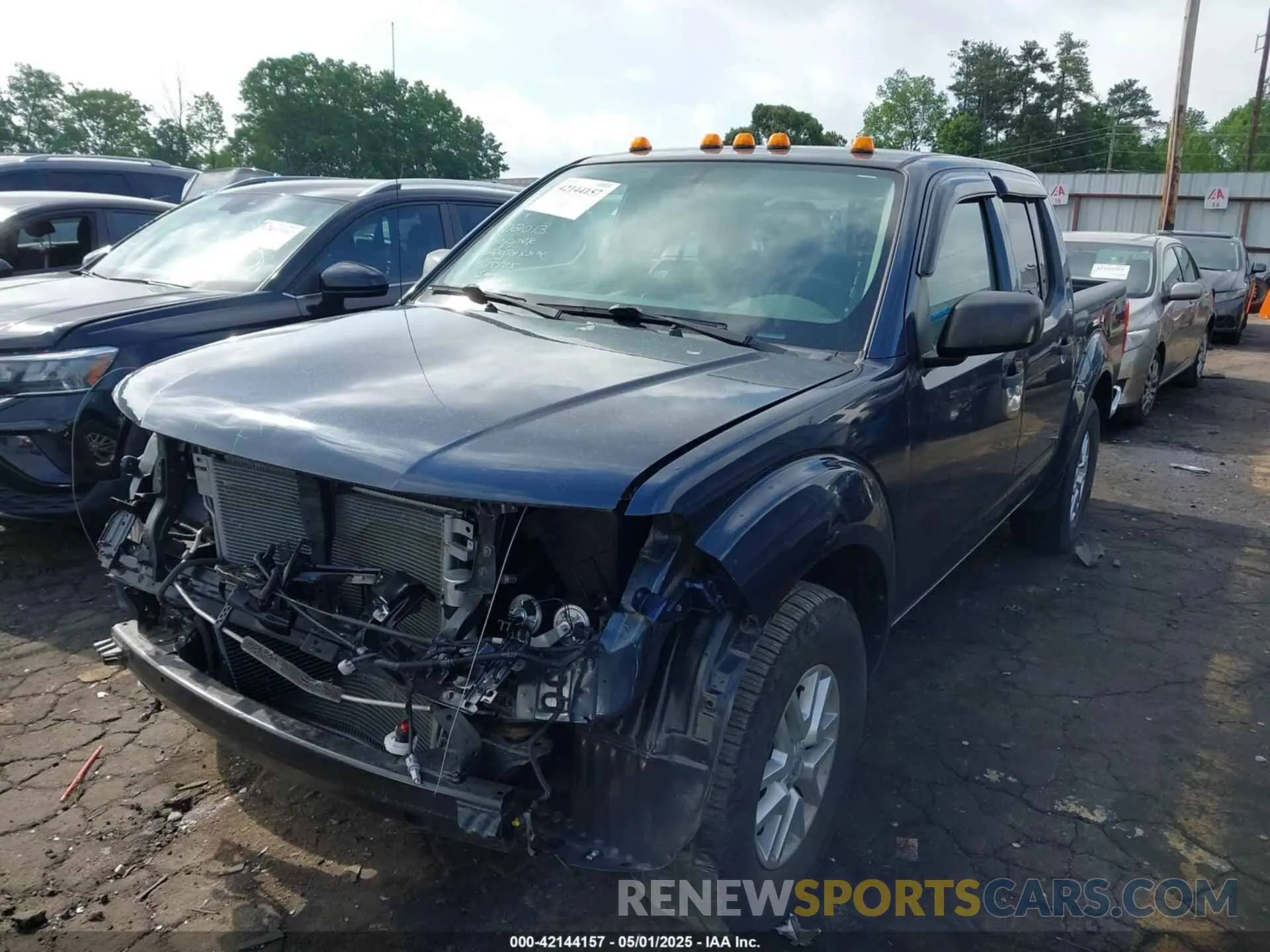 2 Photograph of a damaged car 1N6AD0ER9KN776713 NISSAN FRONTIER 2019