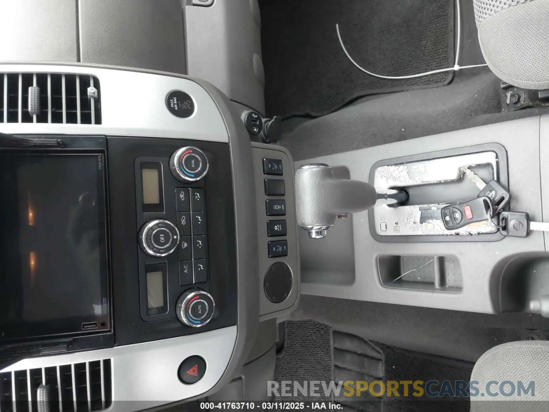 11 Photograph of a damaged car 1N6AD0ERXKN746443 NISSAN FRONTIER 2019