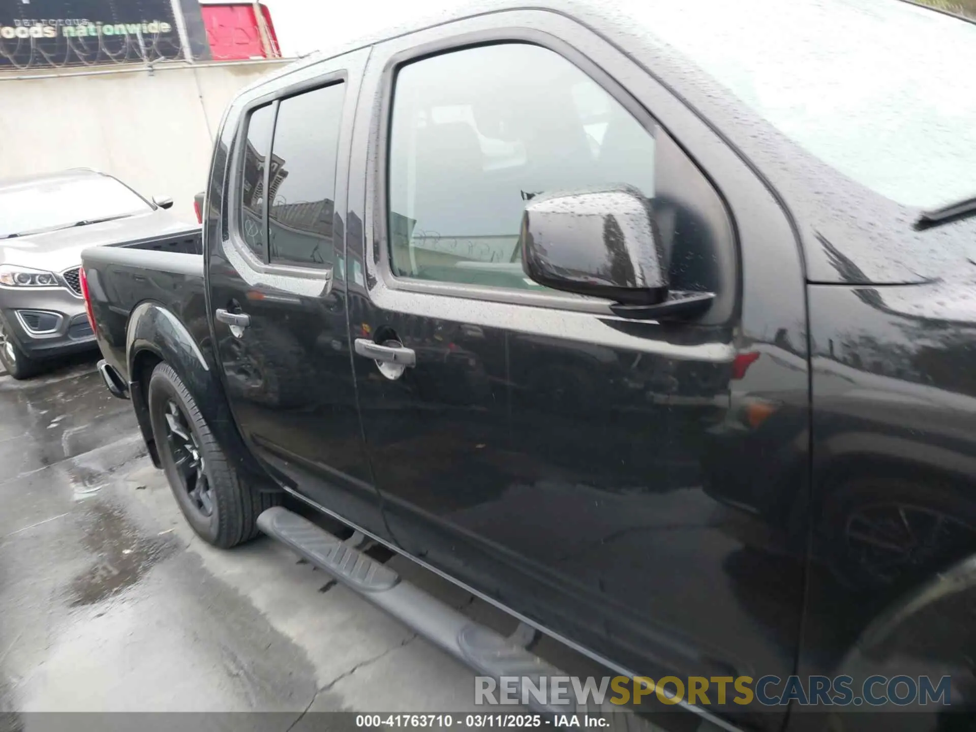 14 Photograph of a damaged car 1N6AD0ERXKN746443 NISSAN FRONTIER 2019