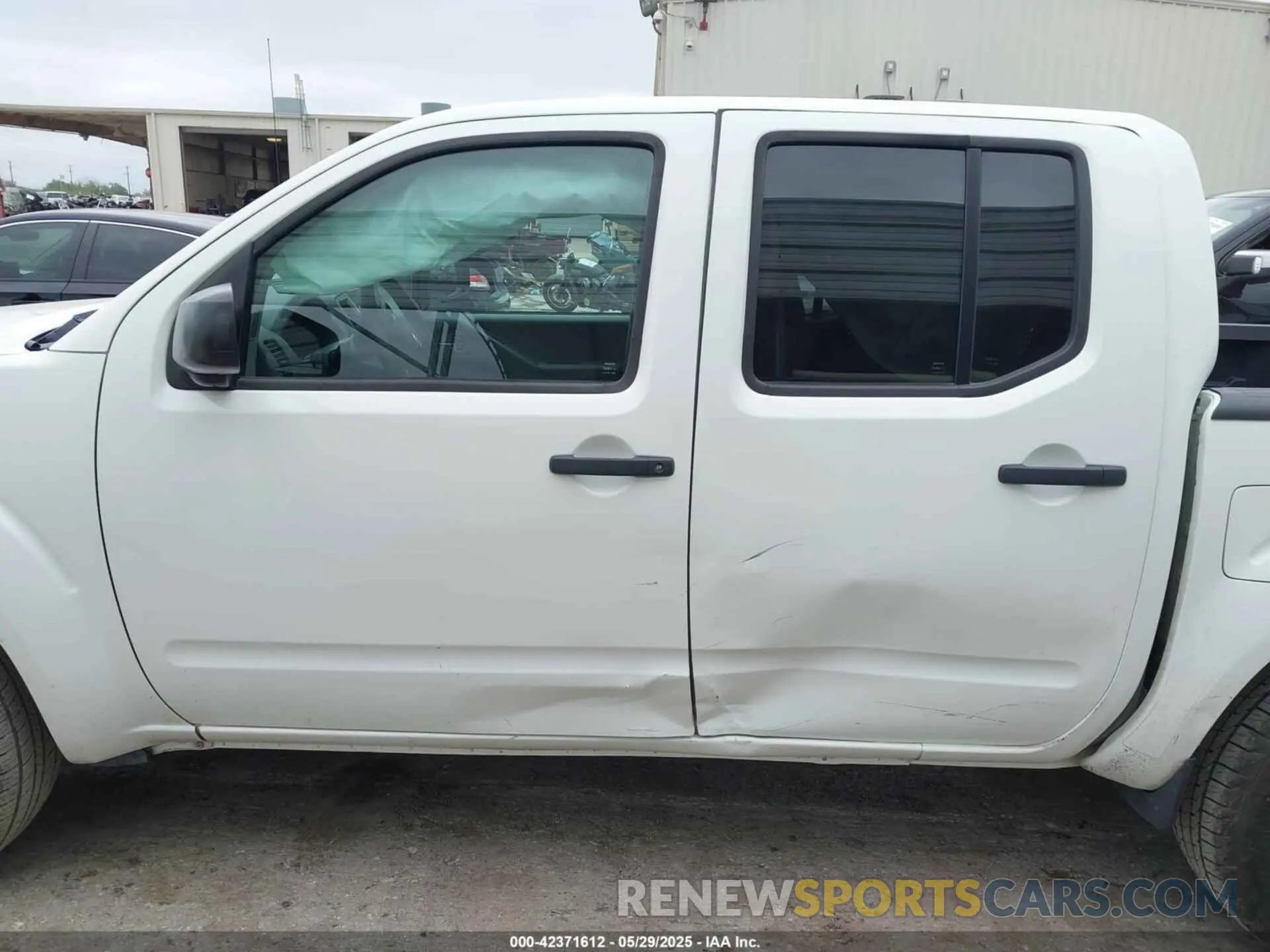 14 Photograph of a damaged car 1N6AD0ERXKN787381 NISSAN FRONTIER 2019
