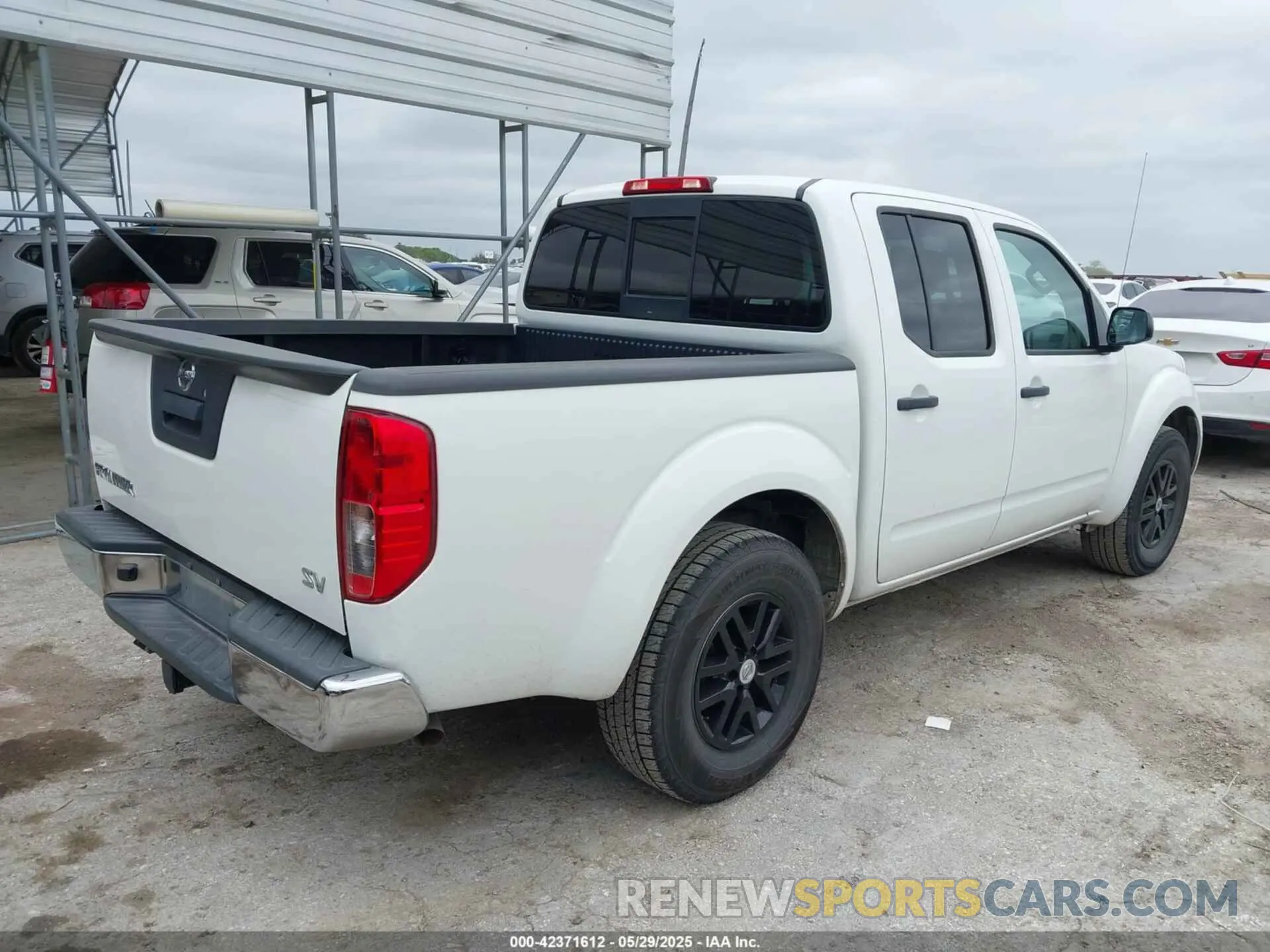 4 Photograph of a damaged car 1N6AD0ERXKN787381 NISSAN FRONTIER 2019