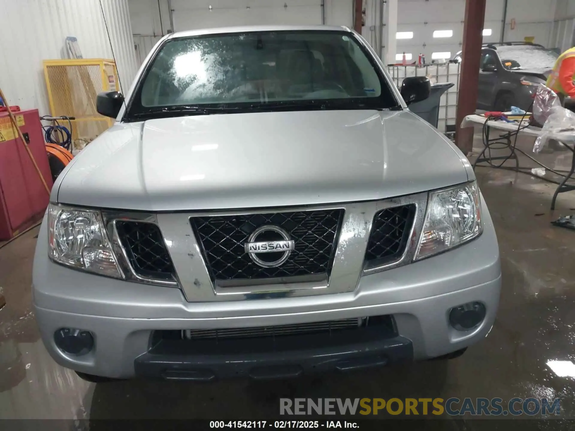 13 Photograph of a damaged car 1N6AD0EV0KN710189 NISSAN FRONTIER 2019