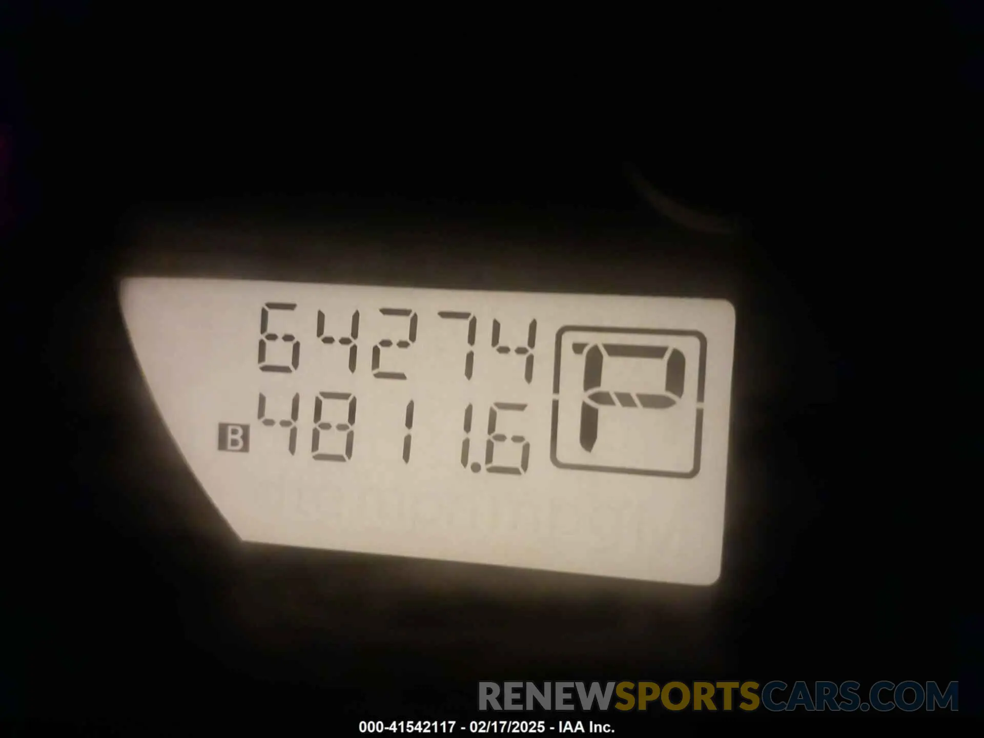 16 Photograph of a damaged car 1N6AD0EV0KN710189 NISSAN FRONTIER 2019