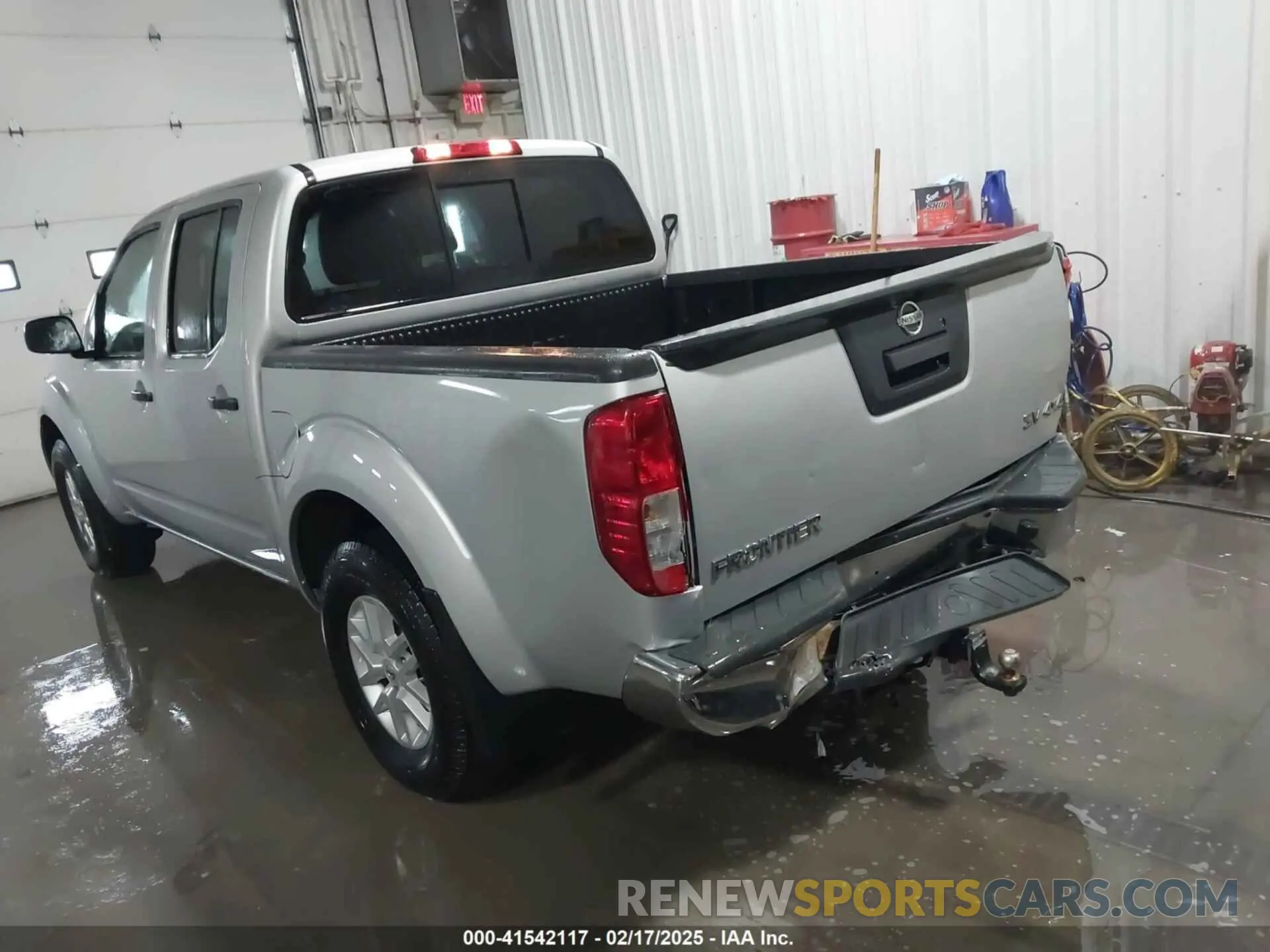 3 Photograph of a damaged car 1N6AD0EV0KN710189 NISSAN FRONTIER 2019