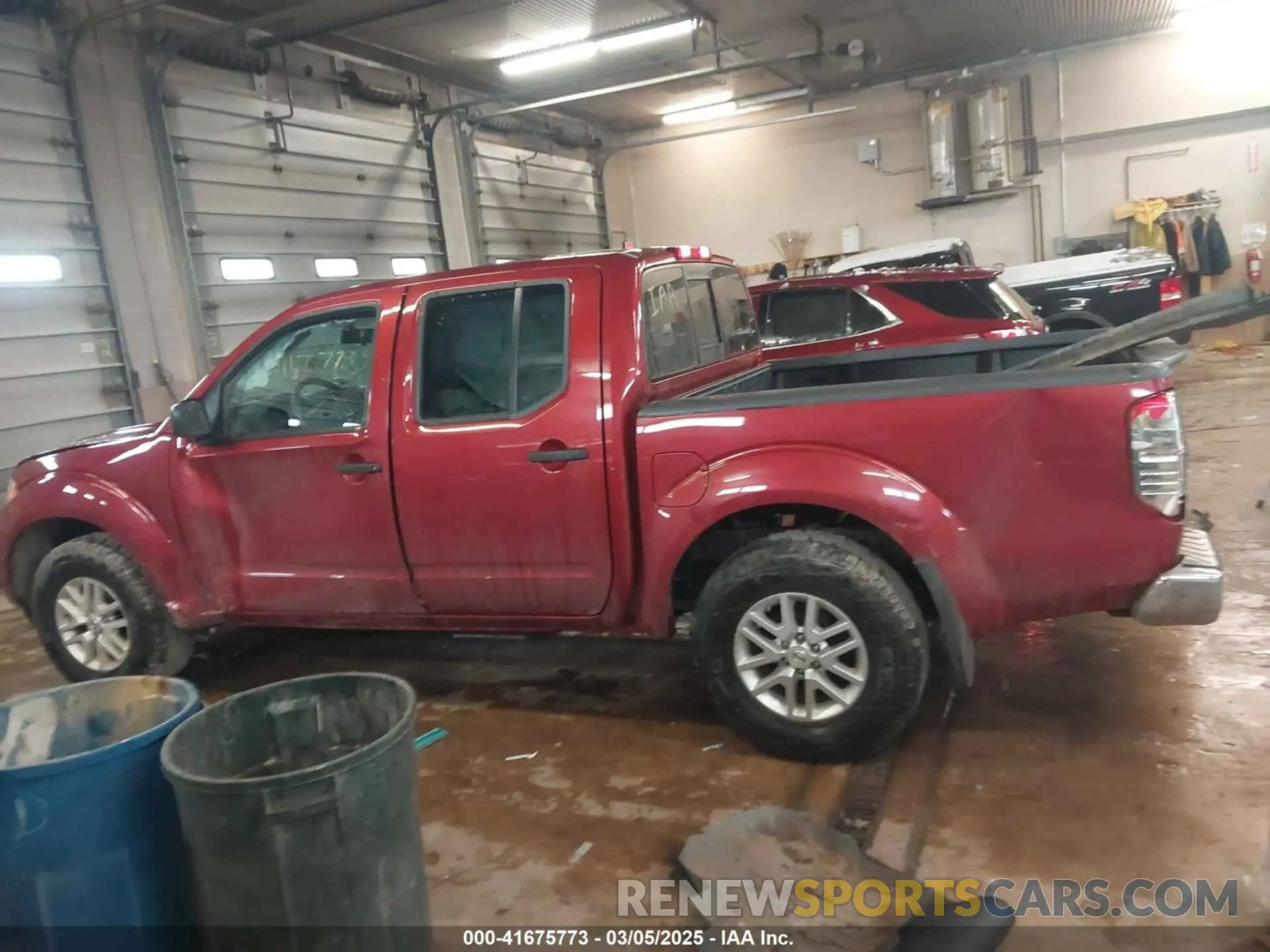 15 Photograph of a damaged car 1N6AD0EV1KN718348 NISSAN FRONTIER 2019