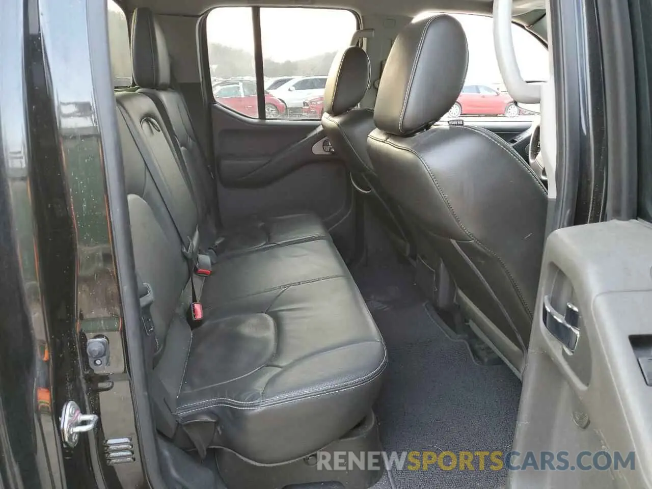10 Photograph of a damaged car 1N6AD0EV3KN705326 NISSAN FRONTIER 2019