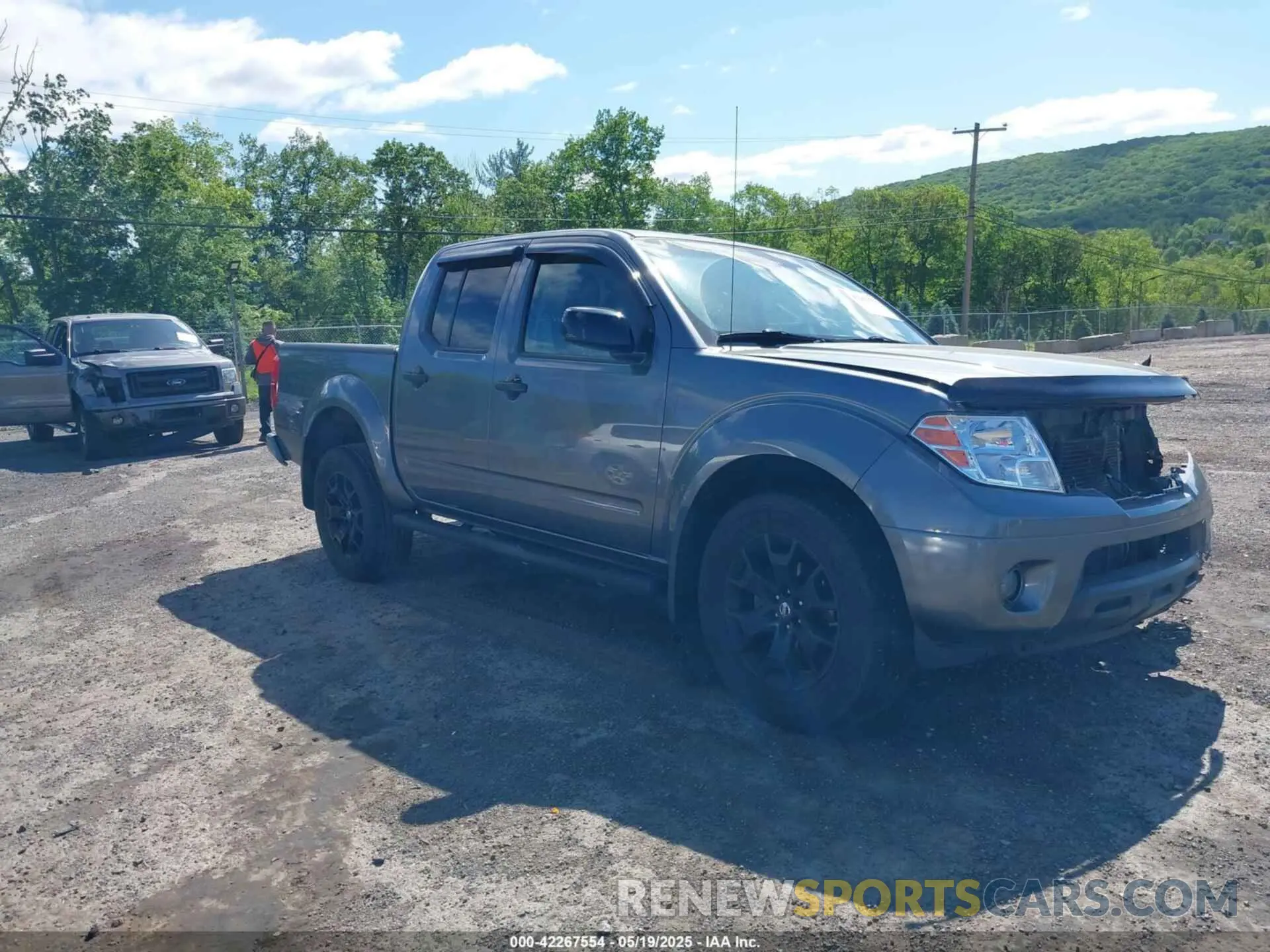 1 Photograph of a damaged car 1N6AD0EV3KN734051 NISSAN FRONTIER 2019
